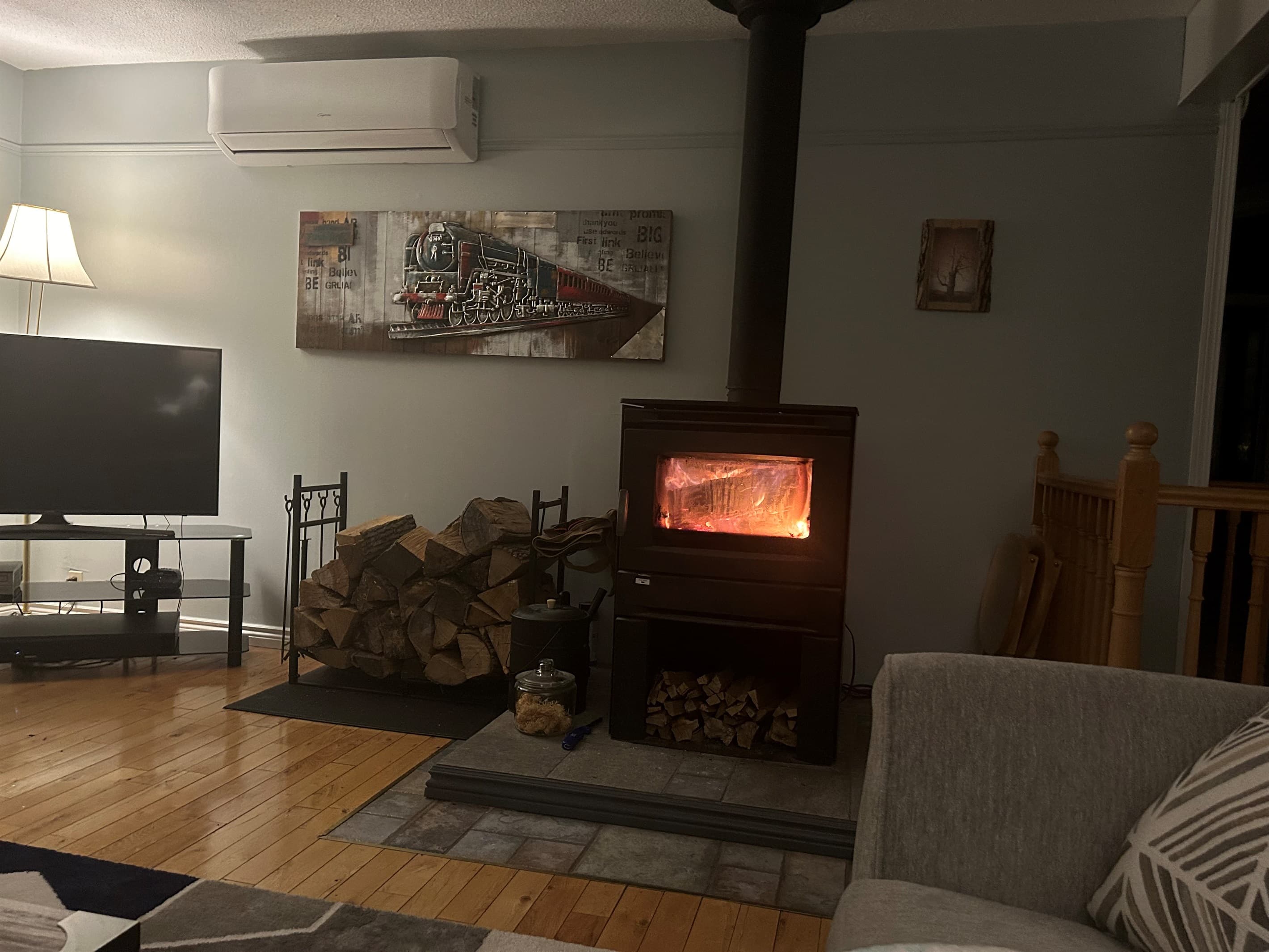 WOOD FIREPLACE