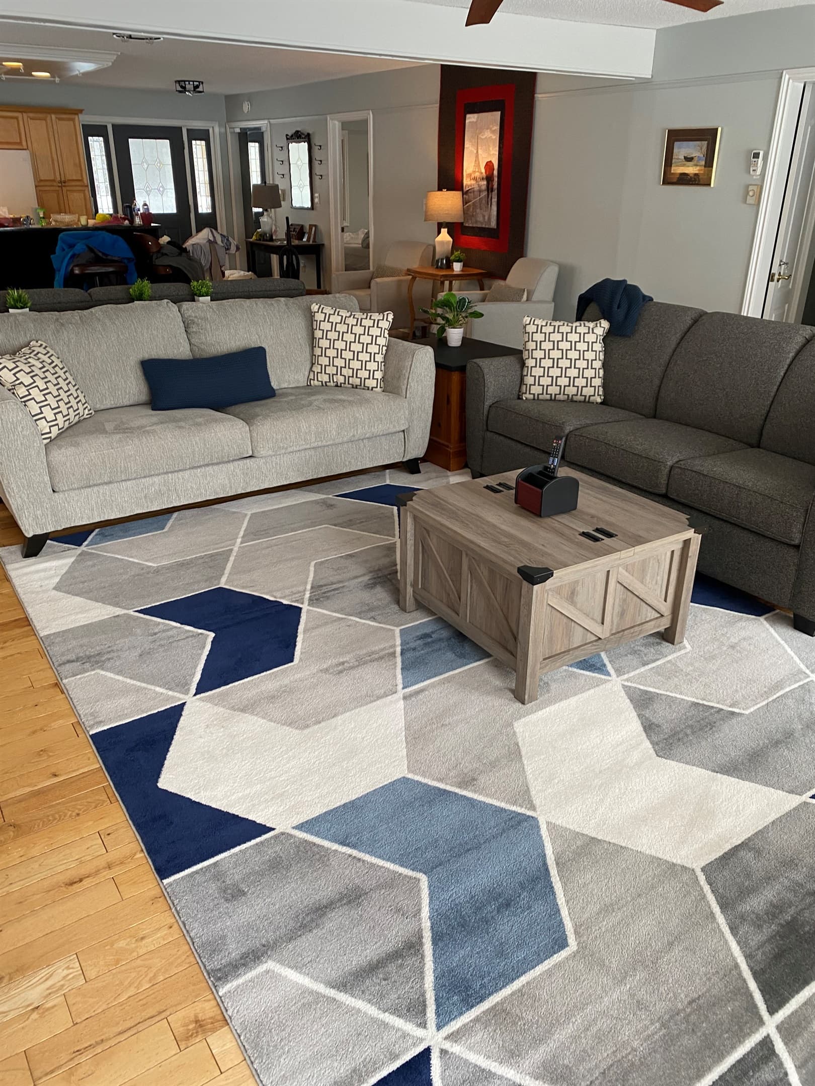 MAIN FLOOR LIVING ROOM