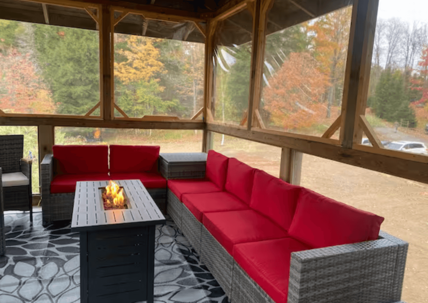 SCREENED PORCH