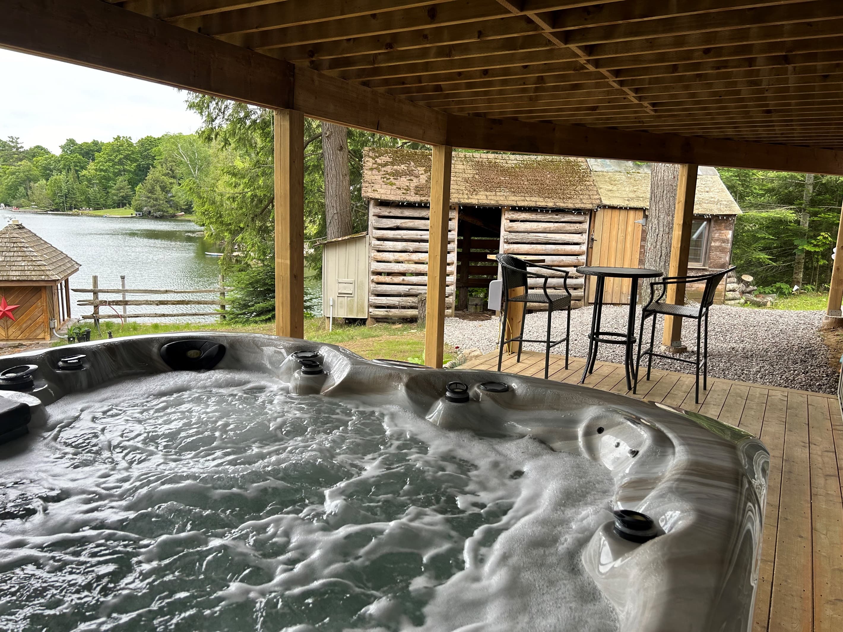 HOT TUB