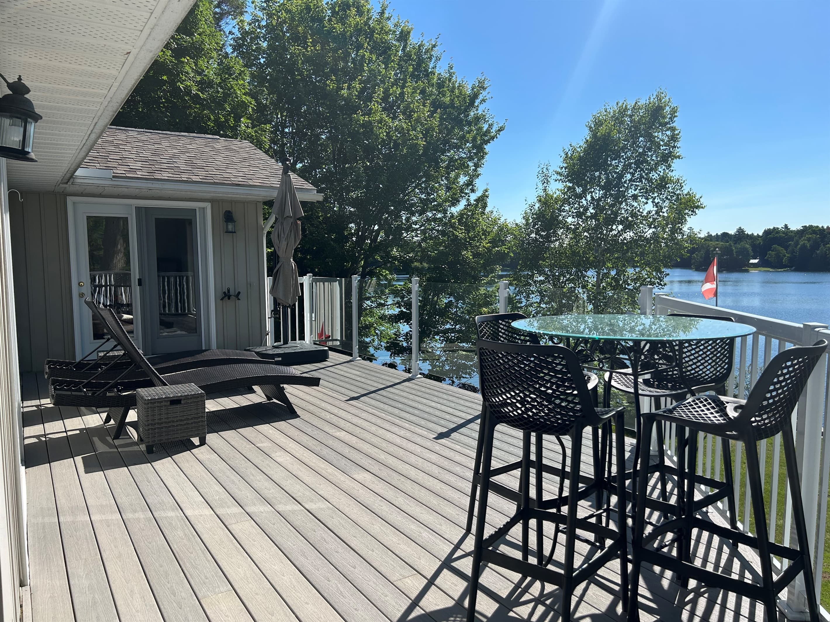 BACK DECK