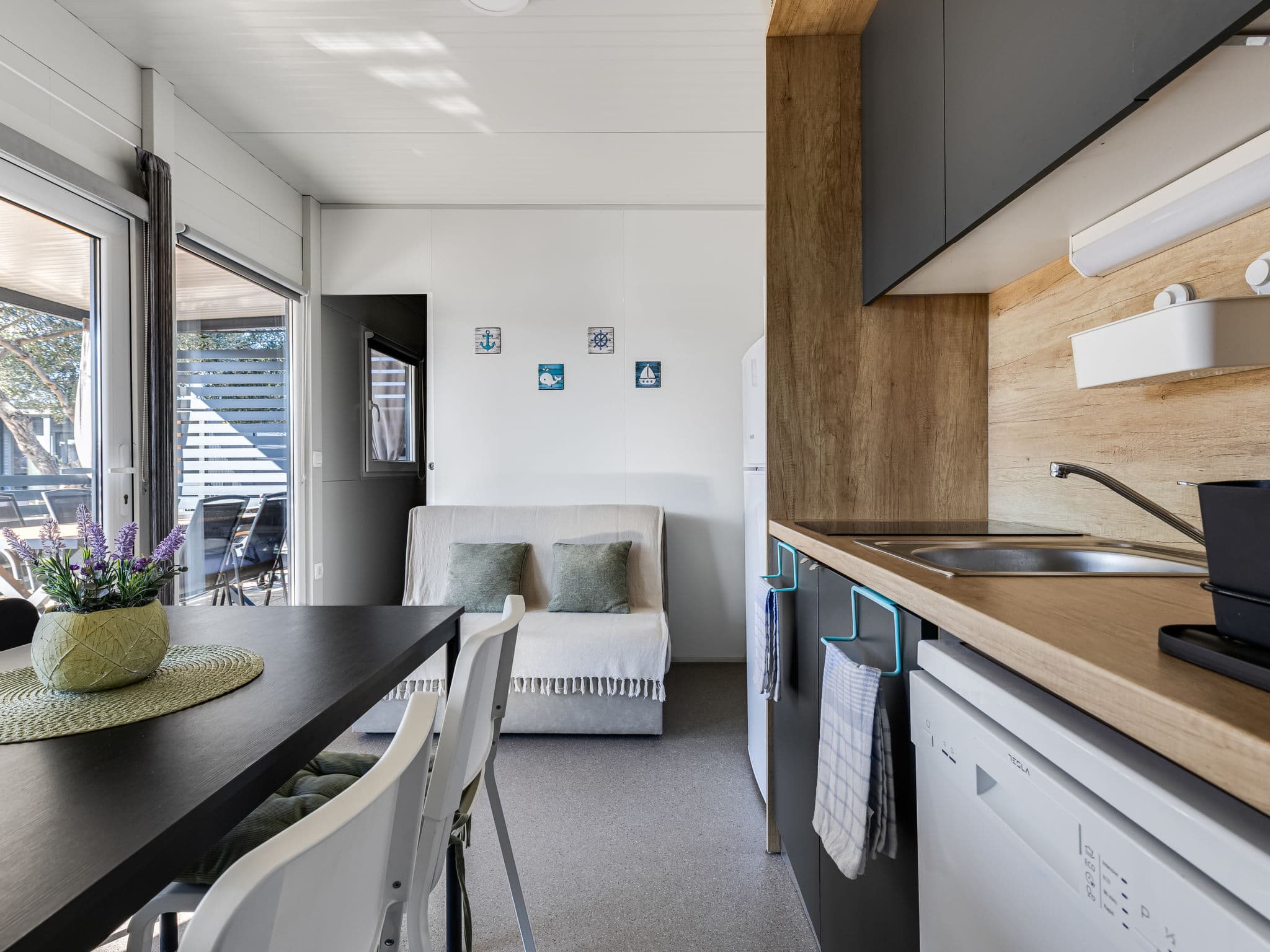 Kitchen / Dining Room