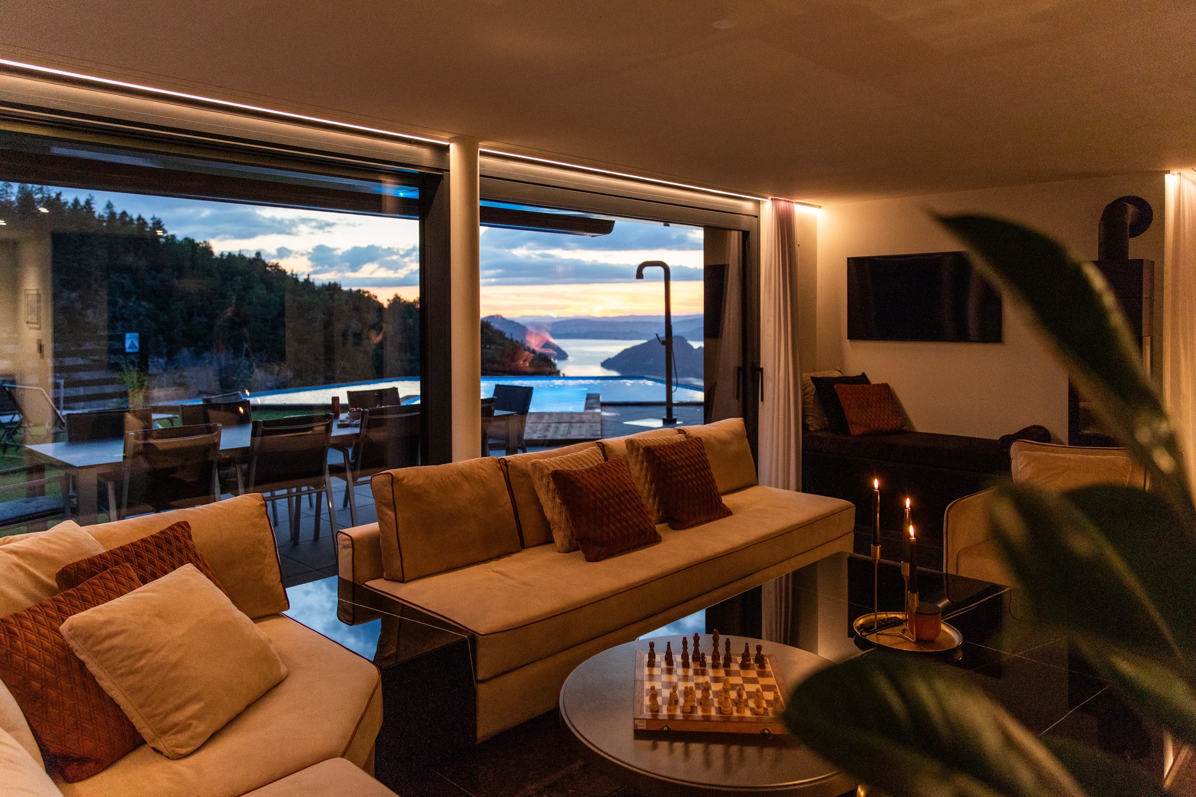 40 villa-tauris-emmetten-panorama-see-alpen-wohnbereich