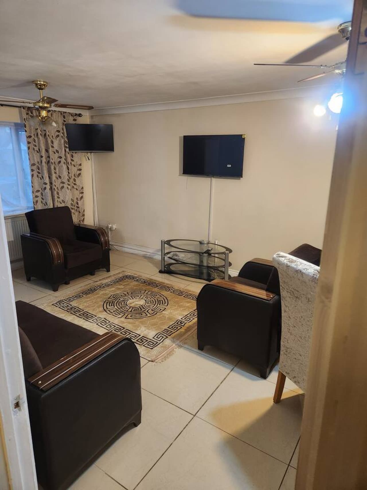 Gallery Image 26