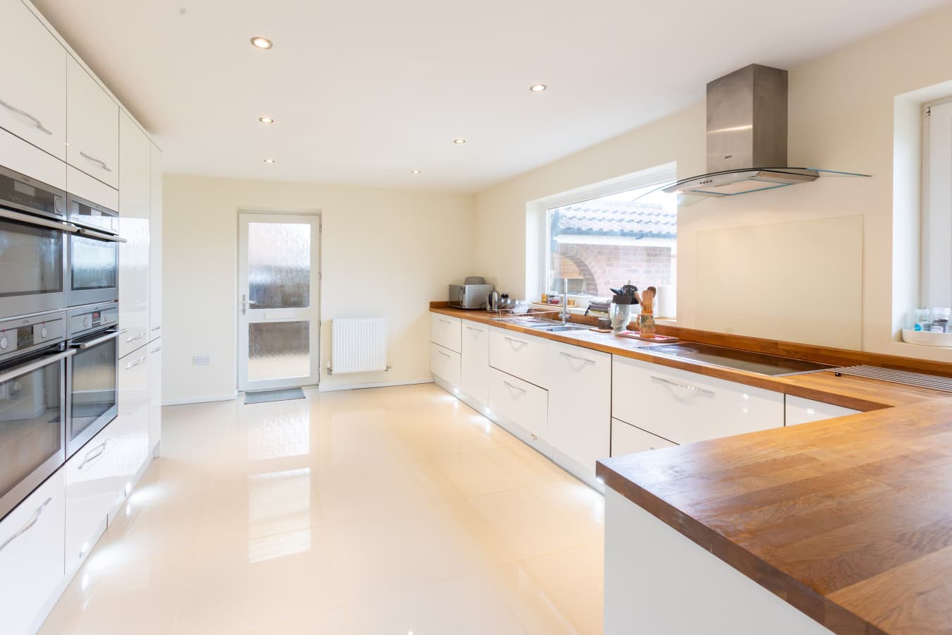 Balloon air bnb Dingley 2-16.jpg