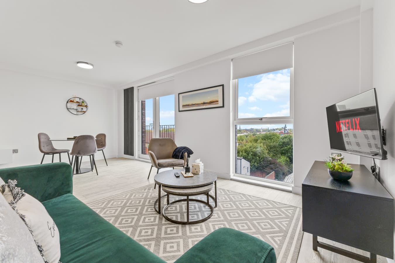 Apt 417 Middlewood Plaza -3.jpg