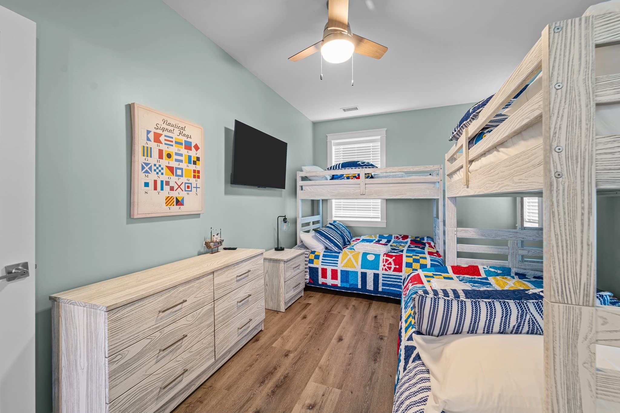 Dual Pyramid Bunk Room with Private Bath