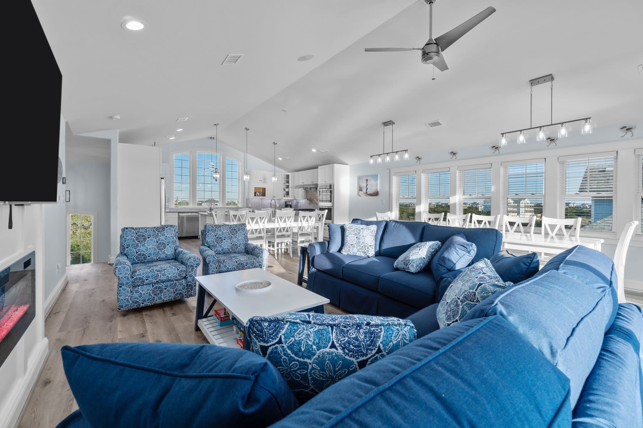 Open Layout Living & Dining