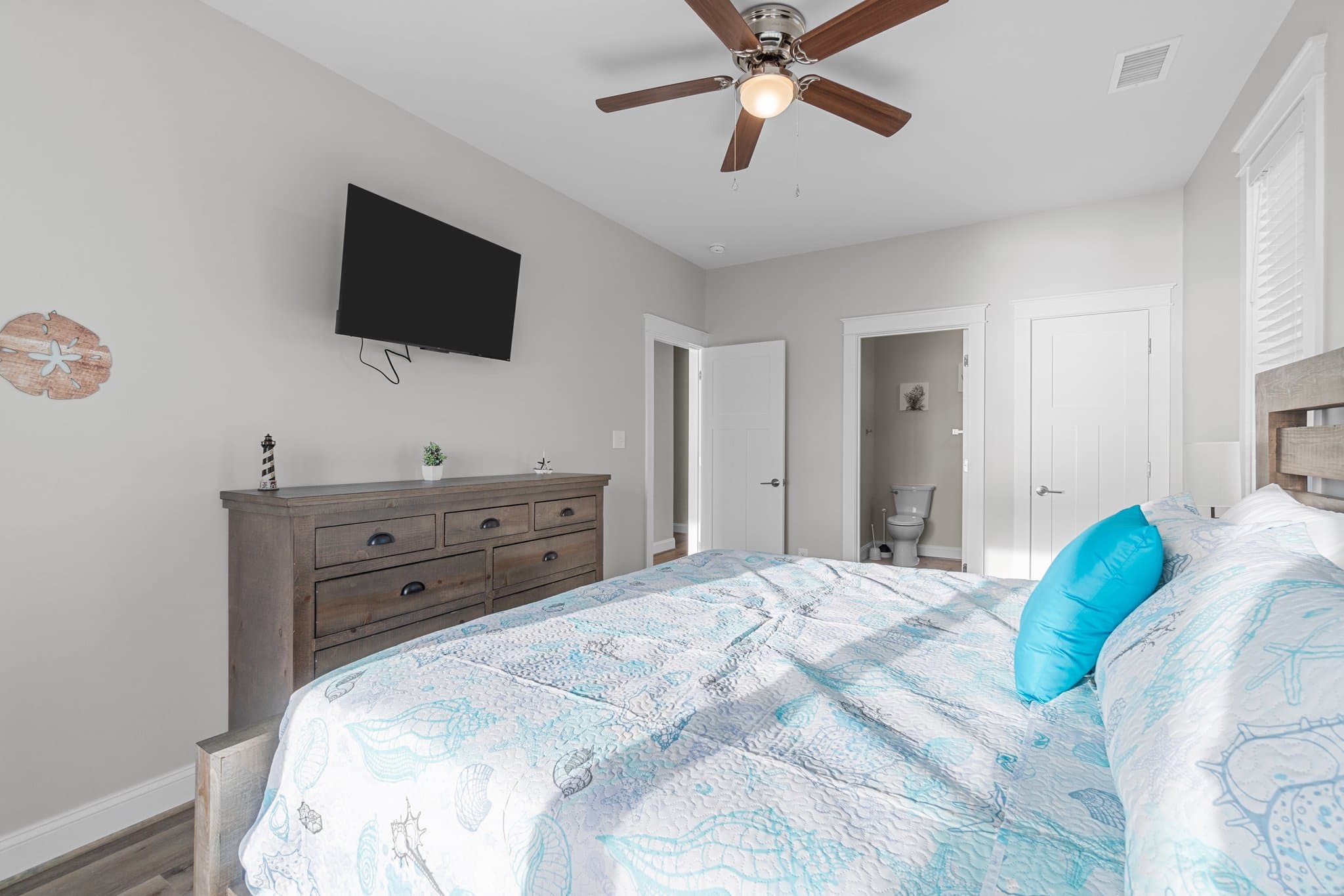 King En Suite Bedroom