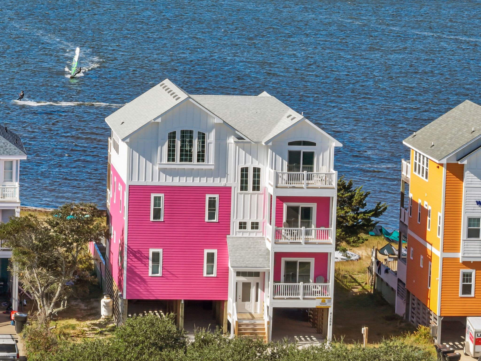 10BR Sound Front Home