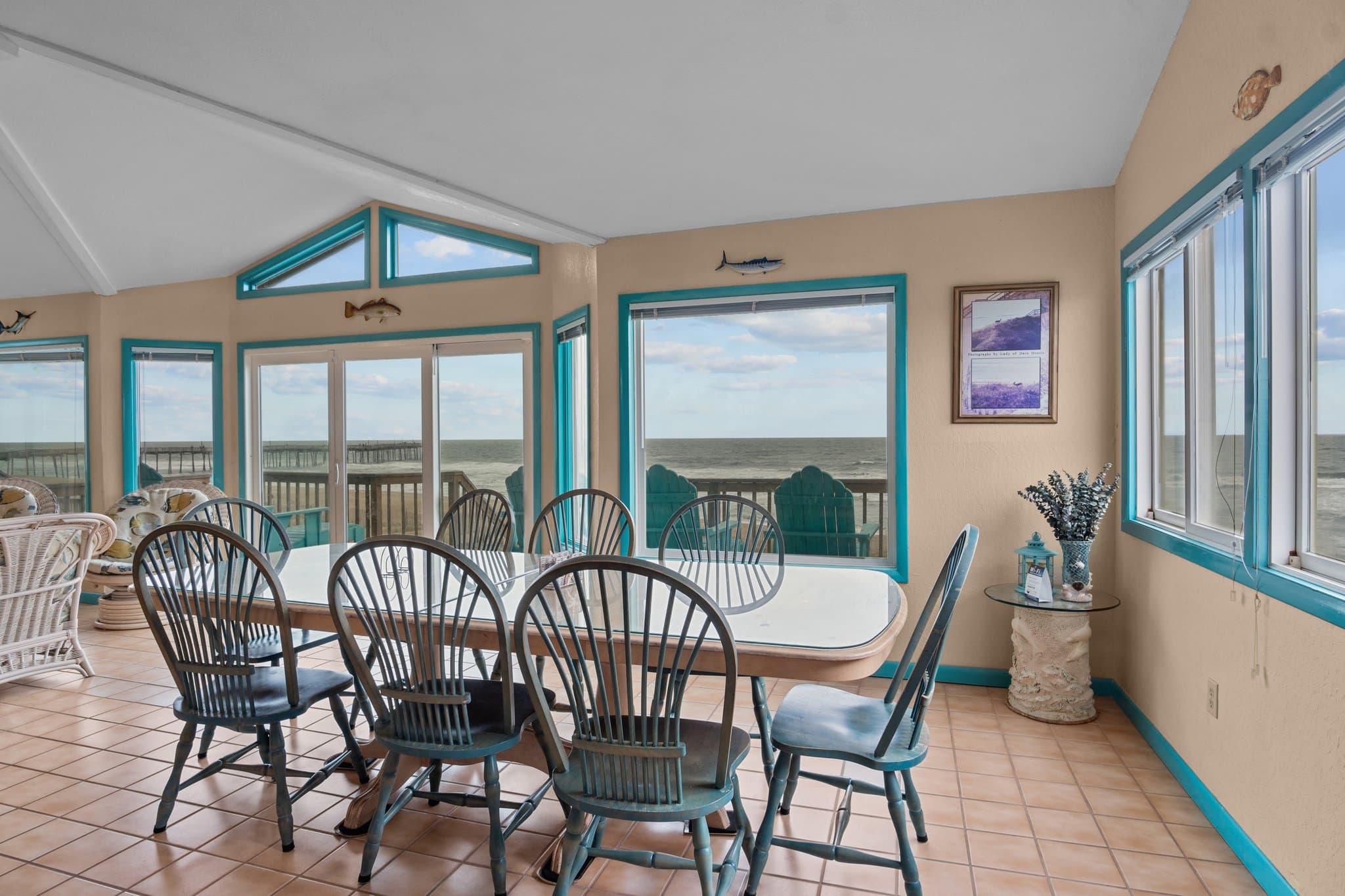 Oceanfront Dining Area