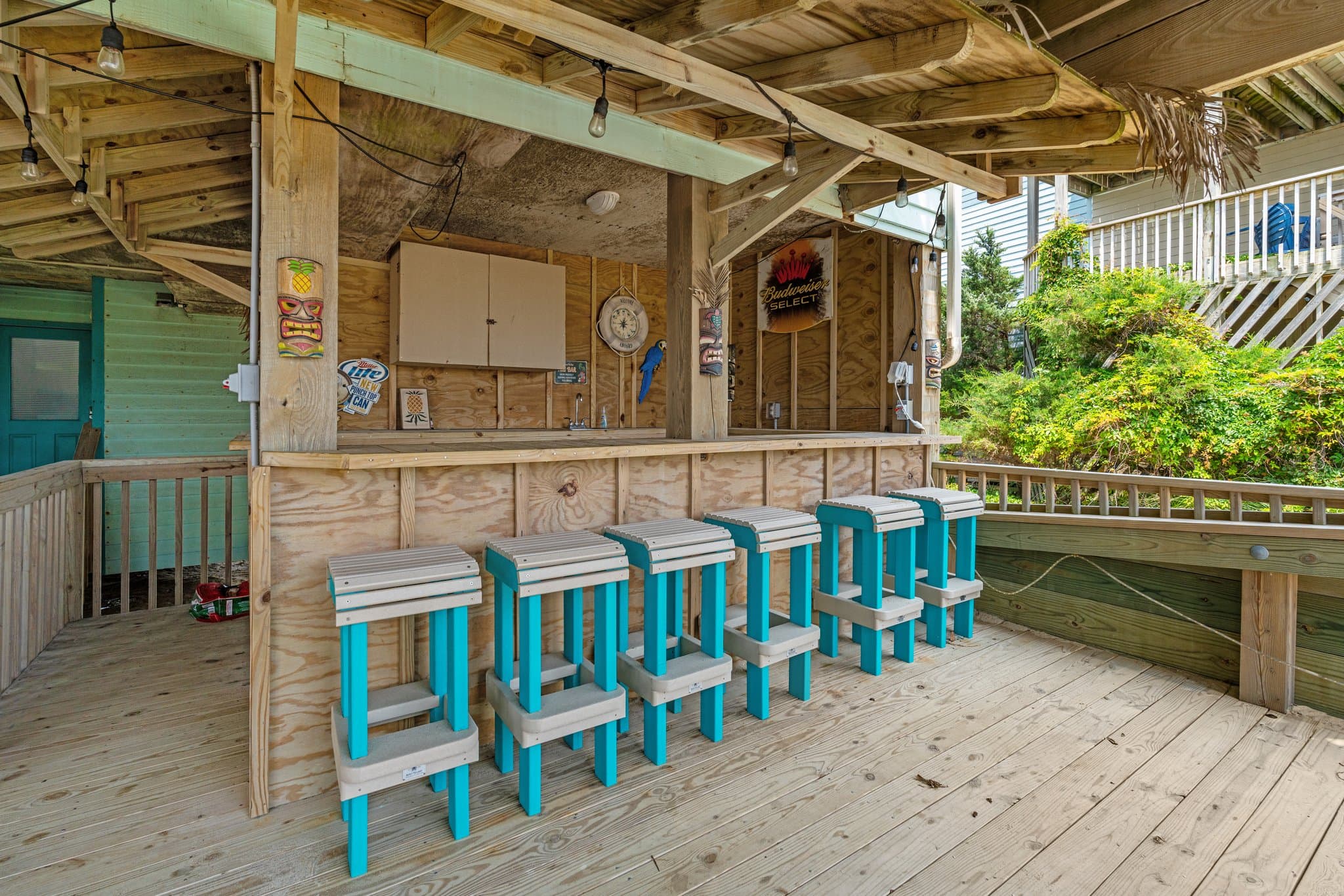 Private Shaded Tiki Bar