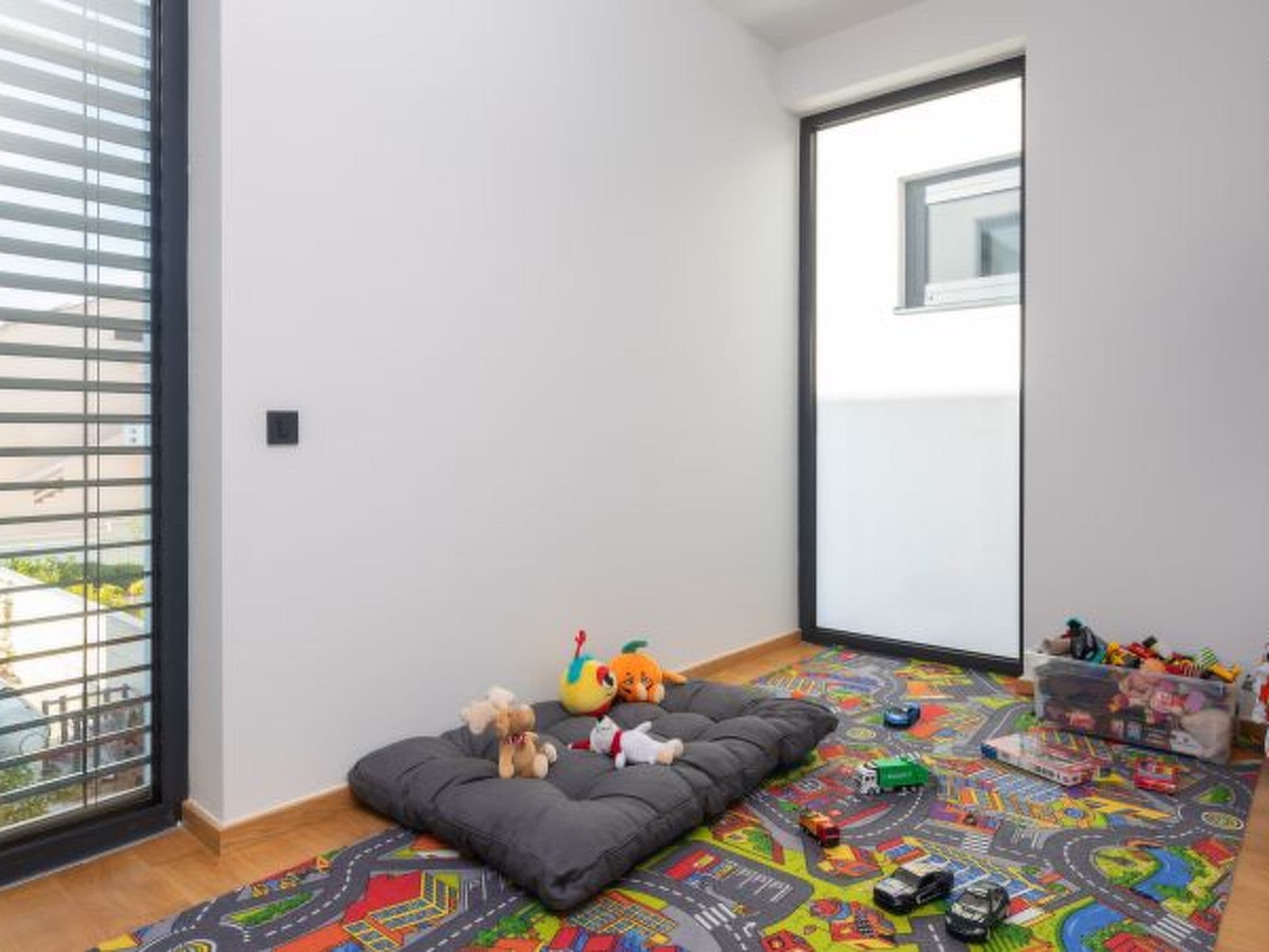 Gallery Image 68