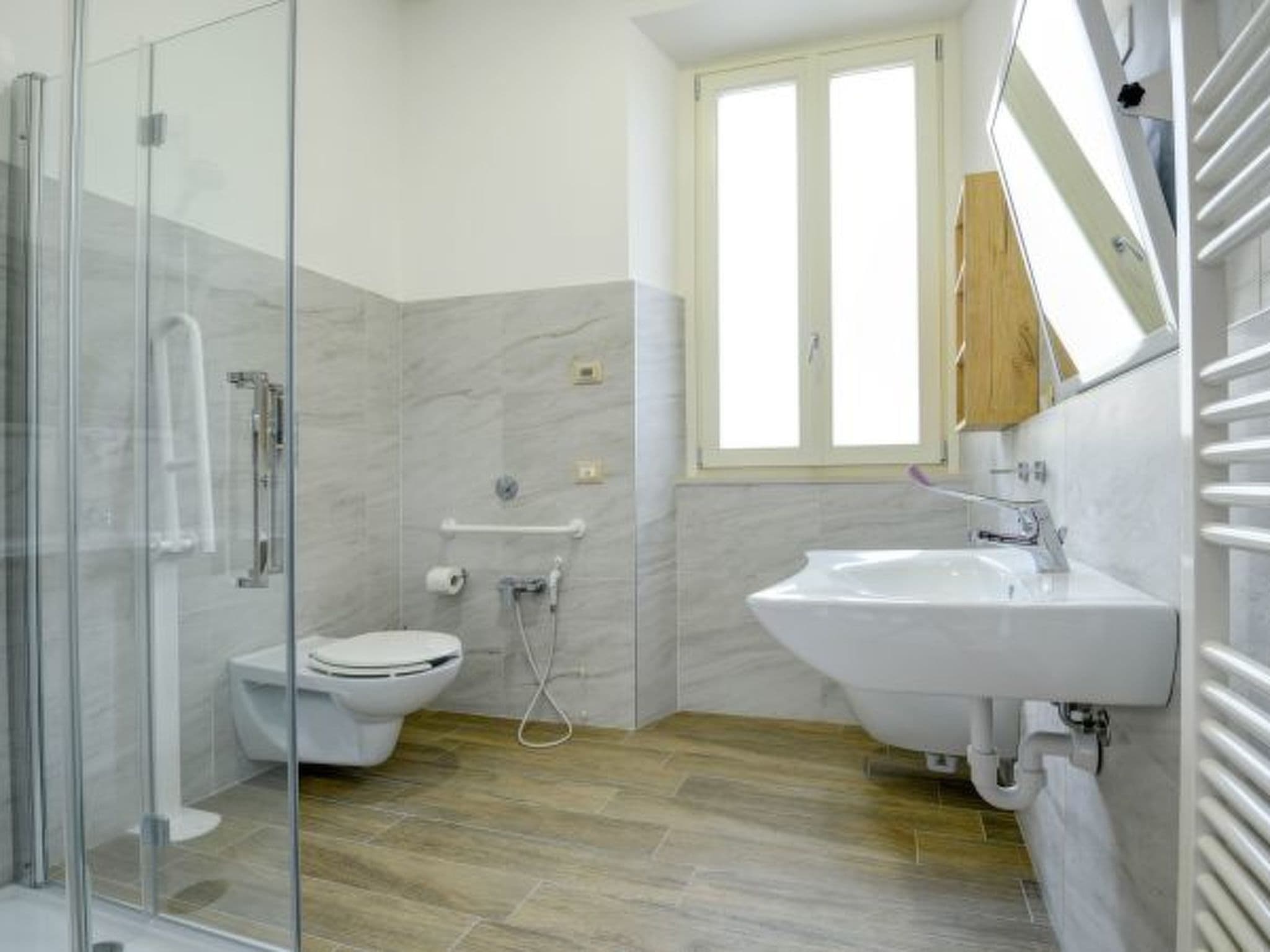 Bathroom / Wellness