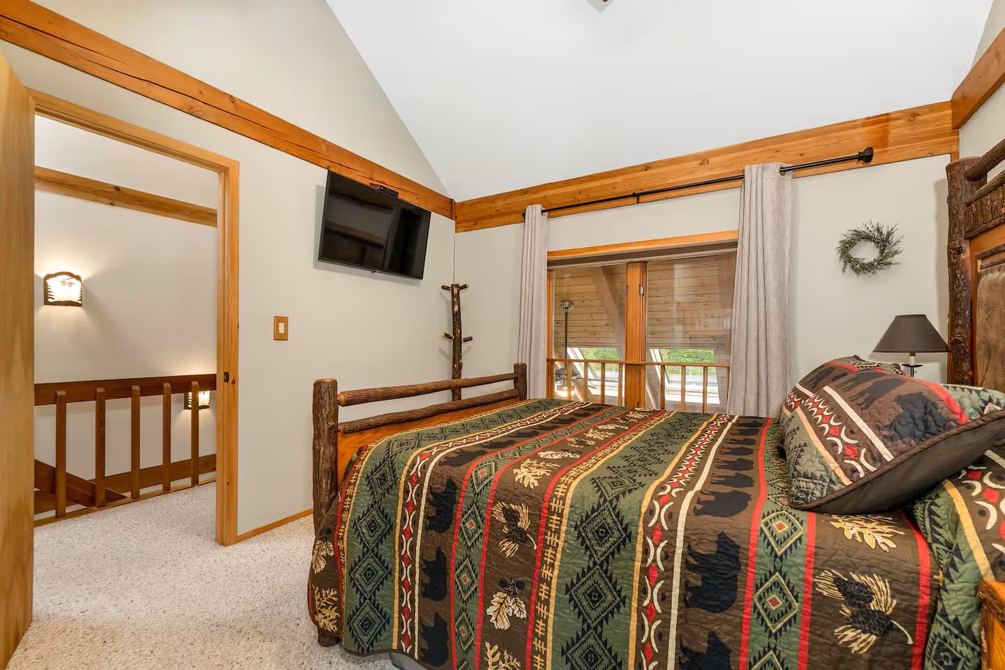 Upstairs Bedroom Queen Bed