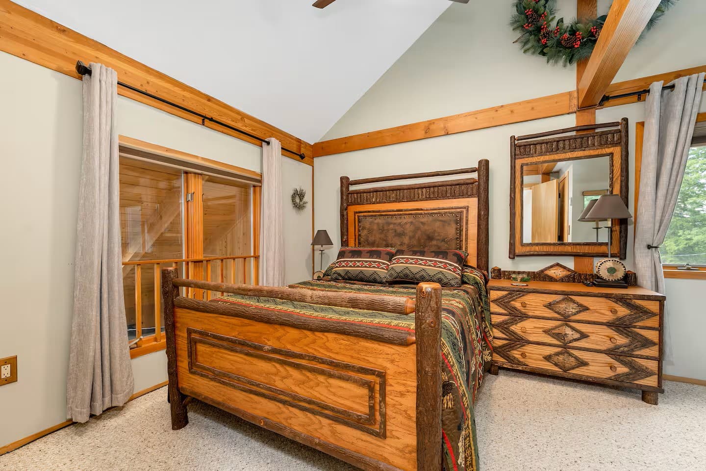 Bedroom with Queen Bed