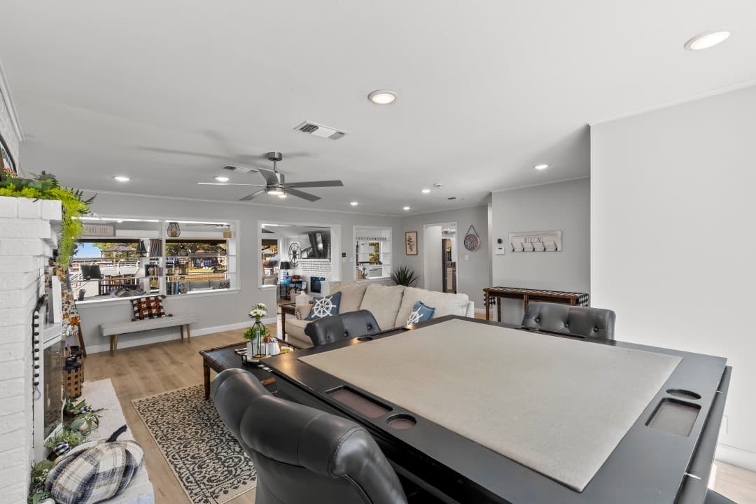 Gallery Image 16