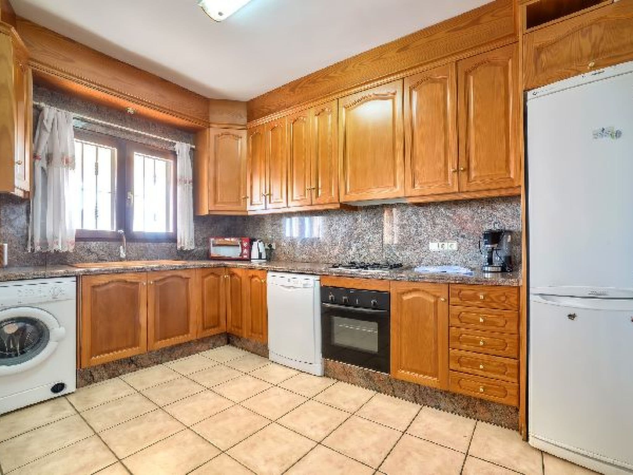 Gallery Image 9