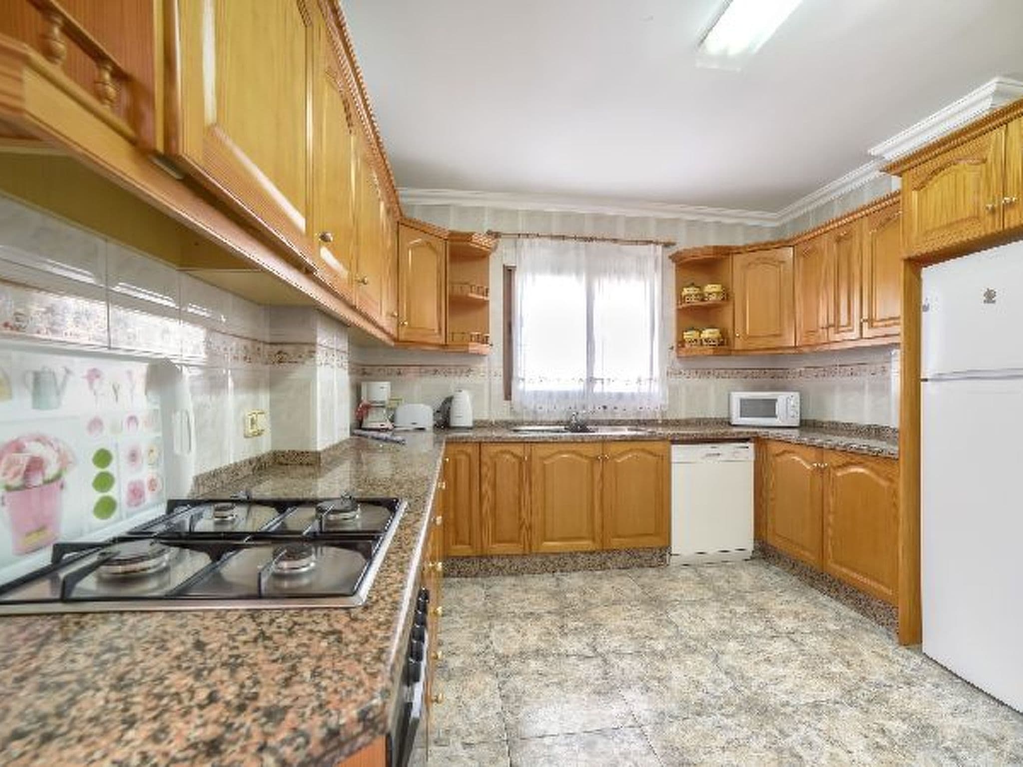 Gallery Image 13