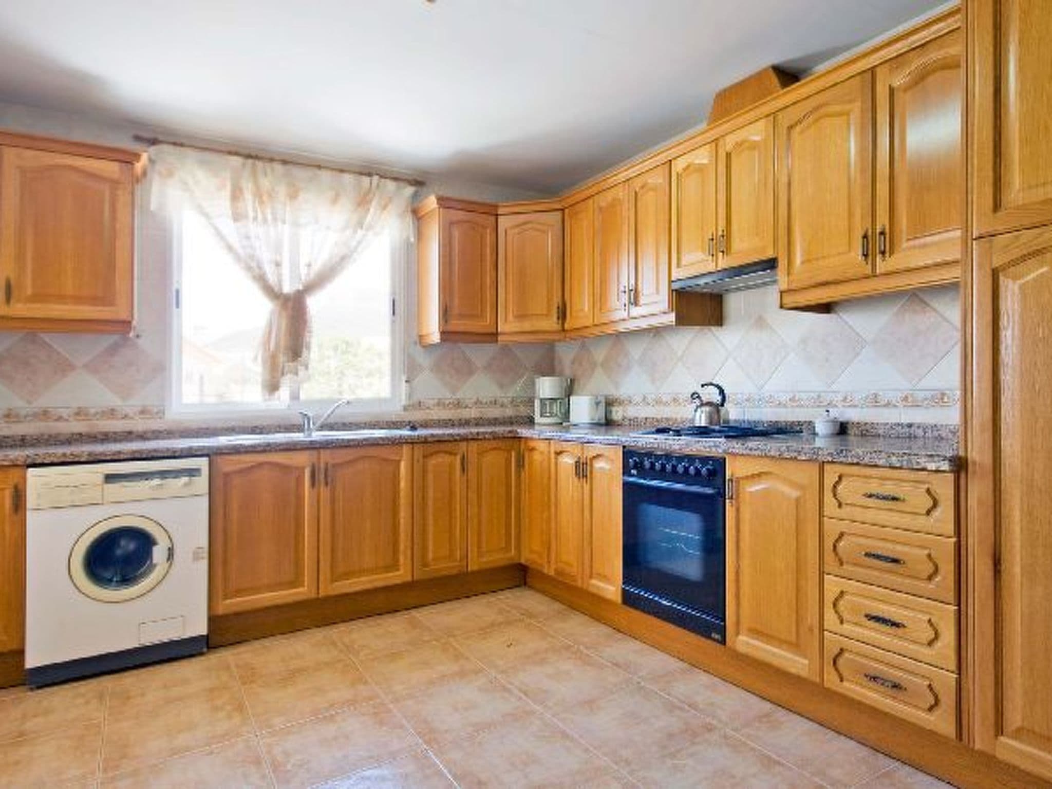 Gallery Image 13