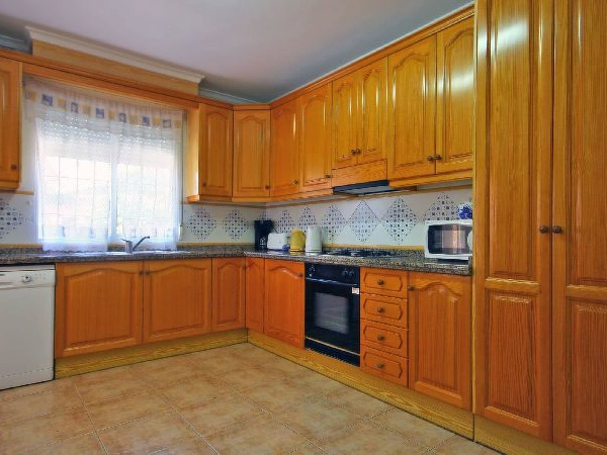 Gallery Image 14