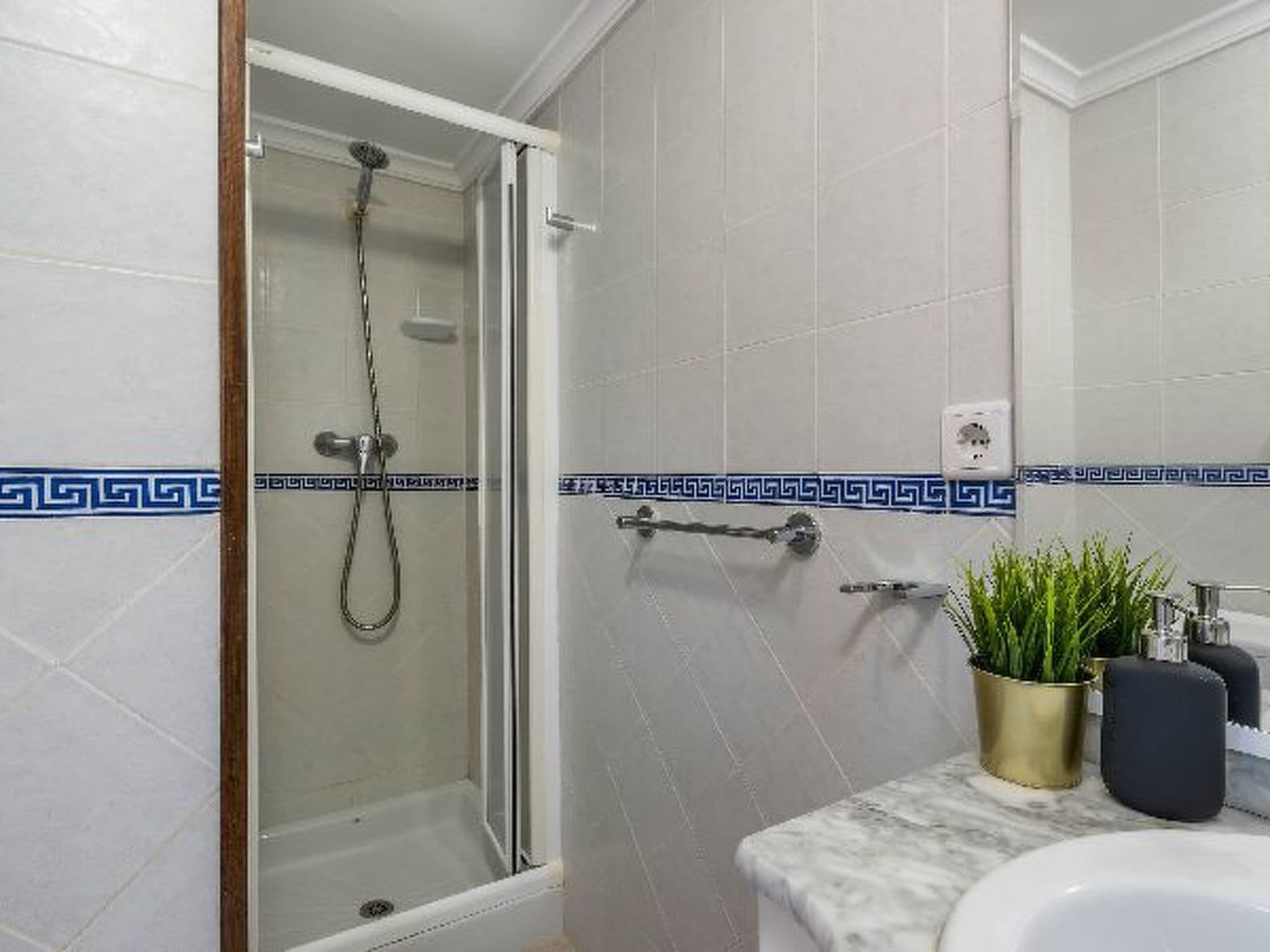 Gallery Image 48