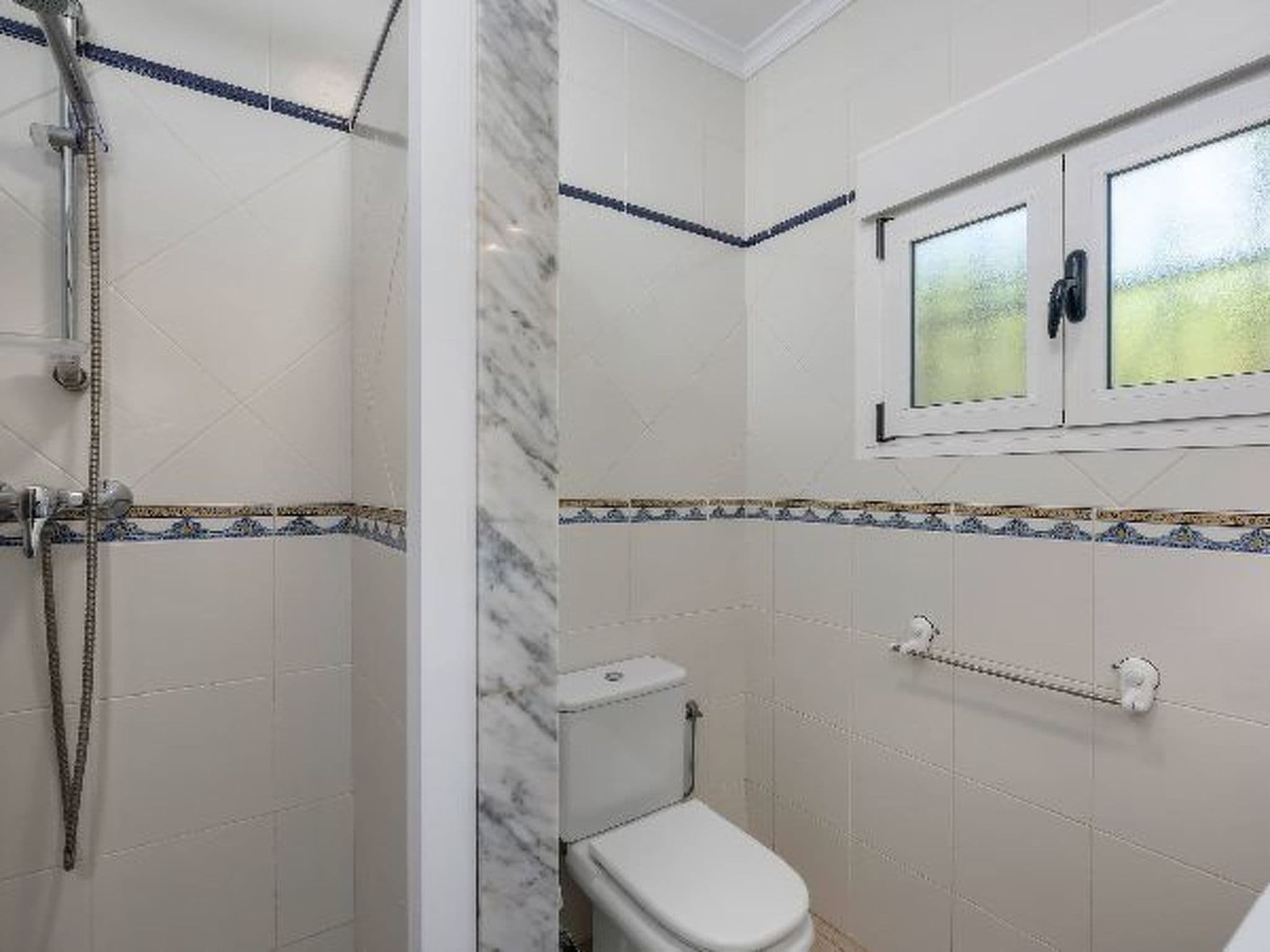 Gallery Image 76
