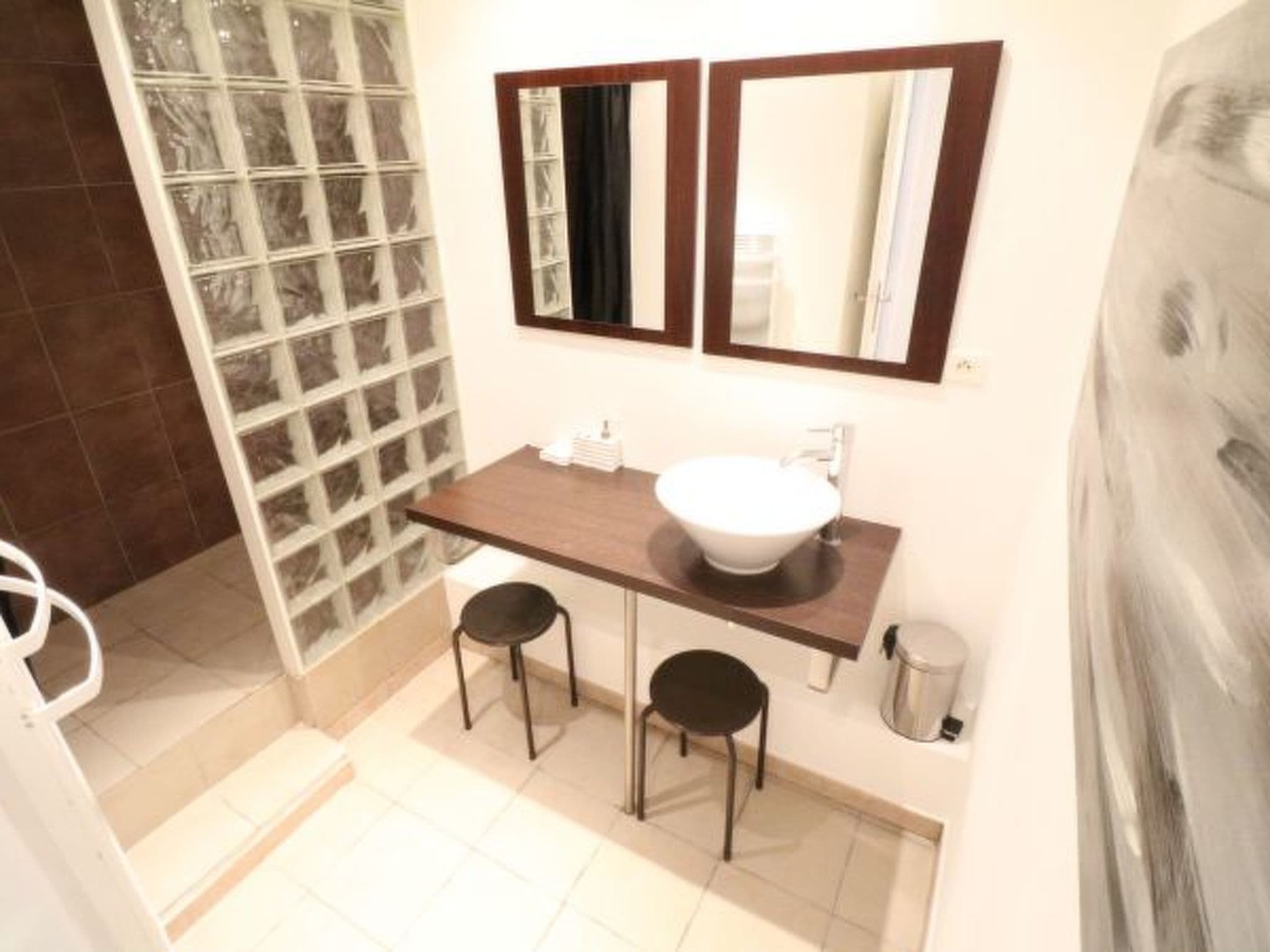 Gallery Image 20