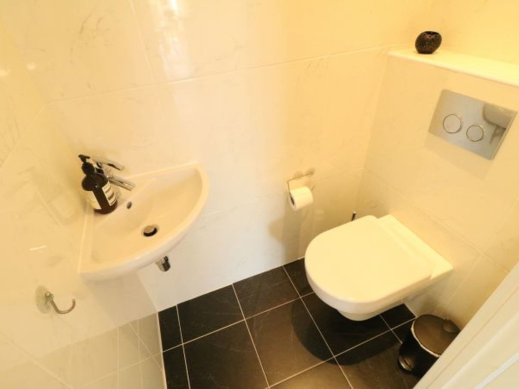 Gallery Image 21