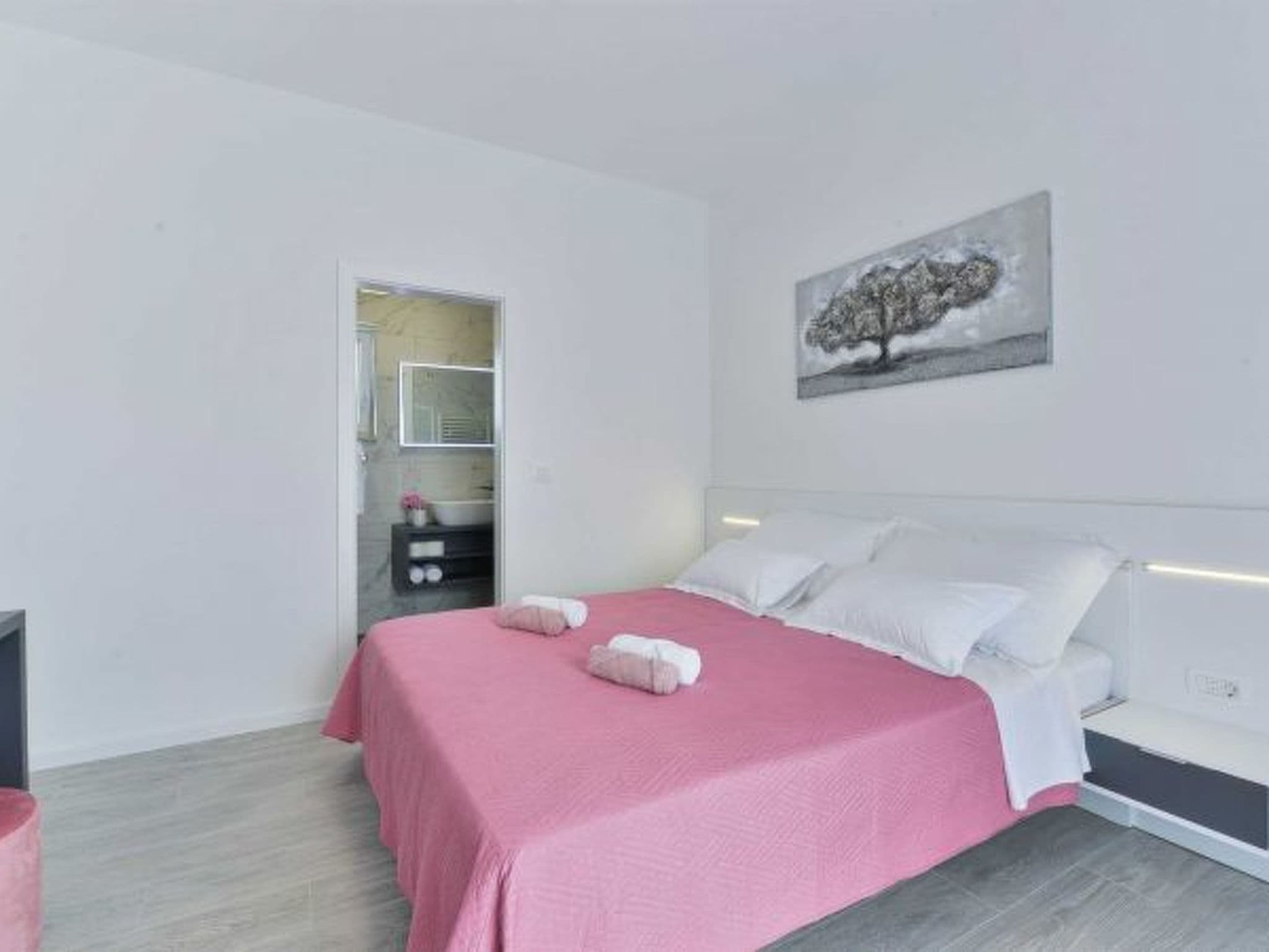 Gallery Image 53