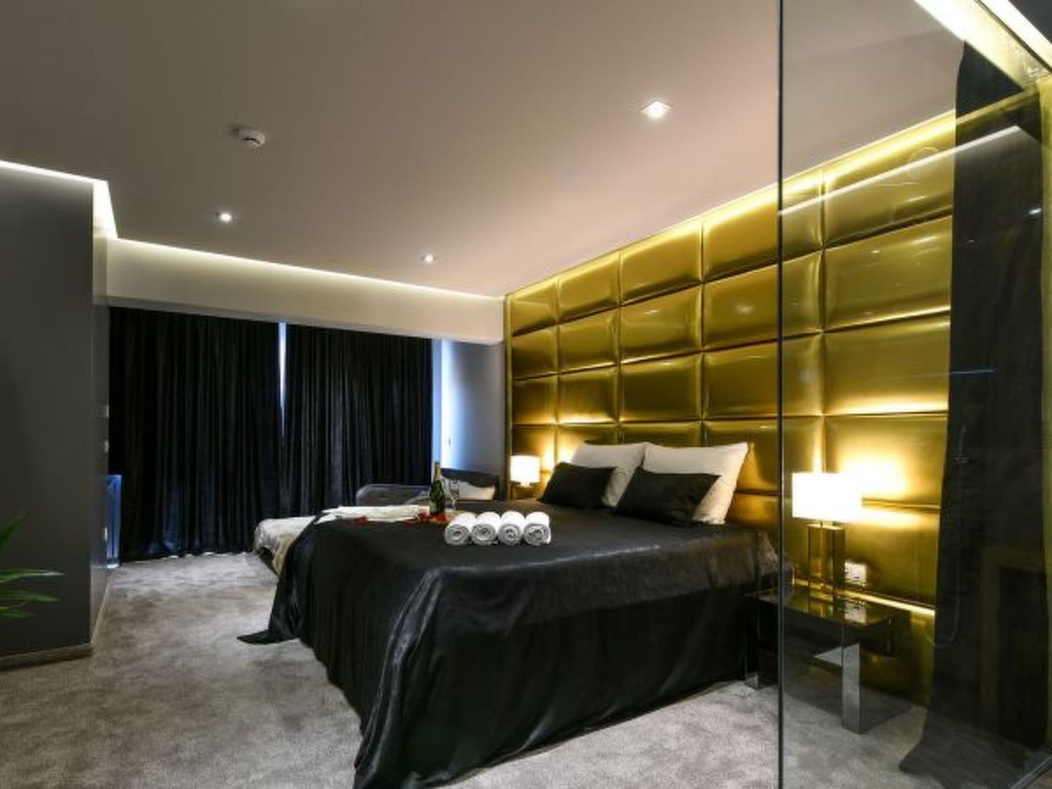 Gallery Image 51