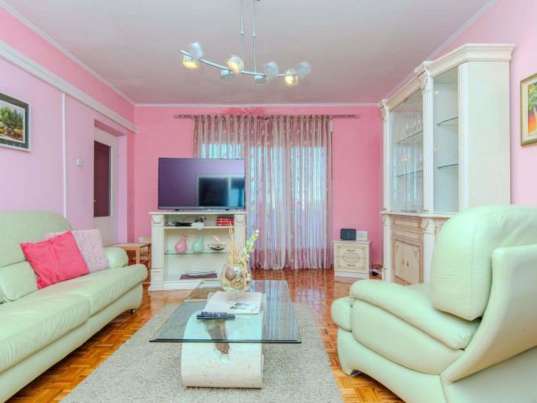 Gallery Image 11