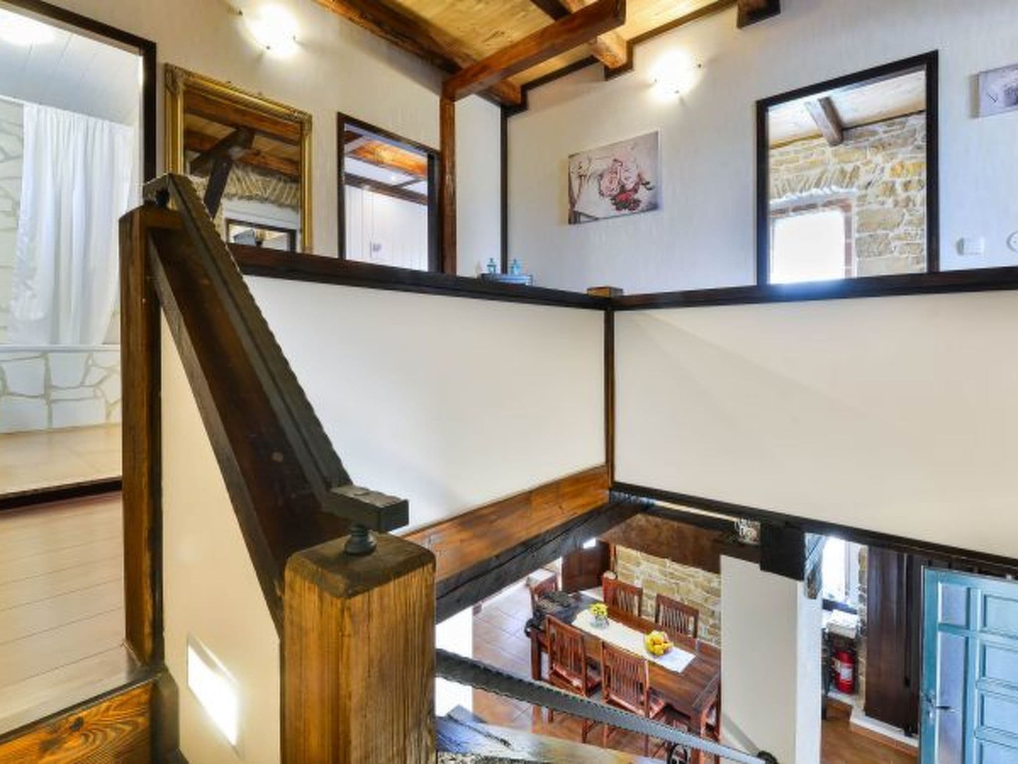 Gallery Image 19