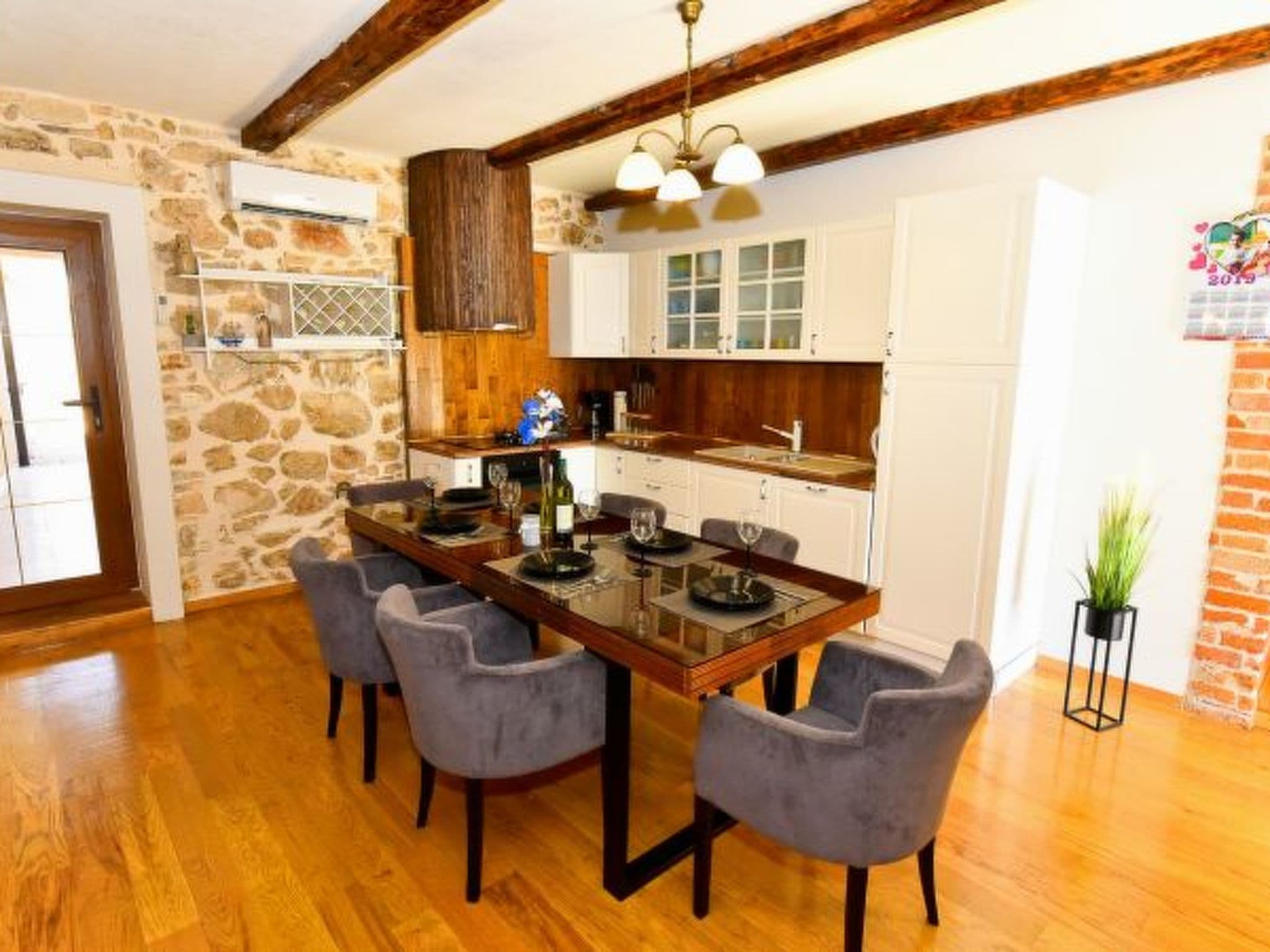 Kitchen / Dining Room
