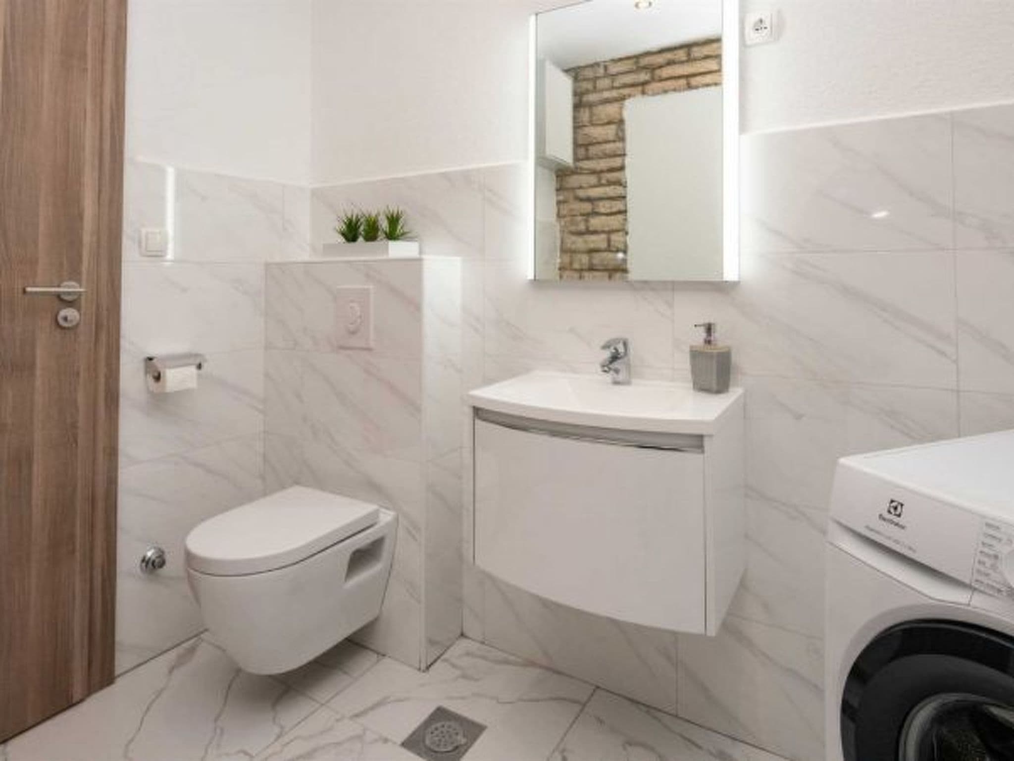 Gallery Image 8
