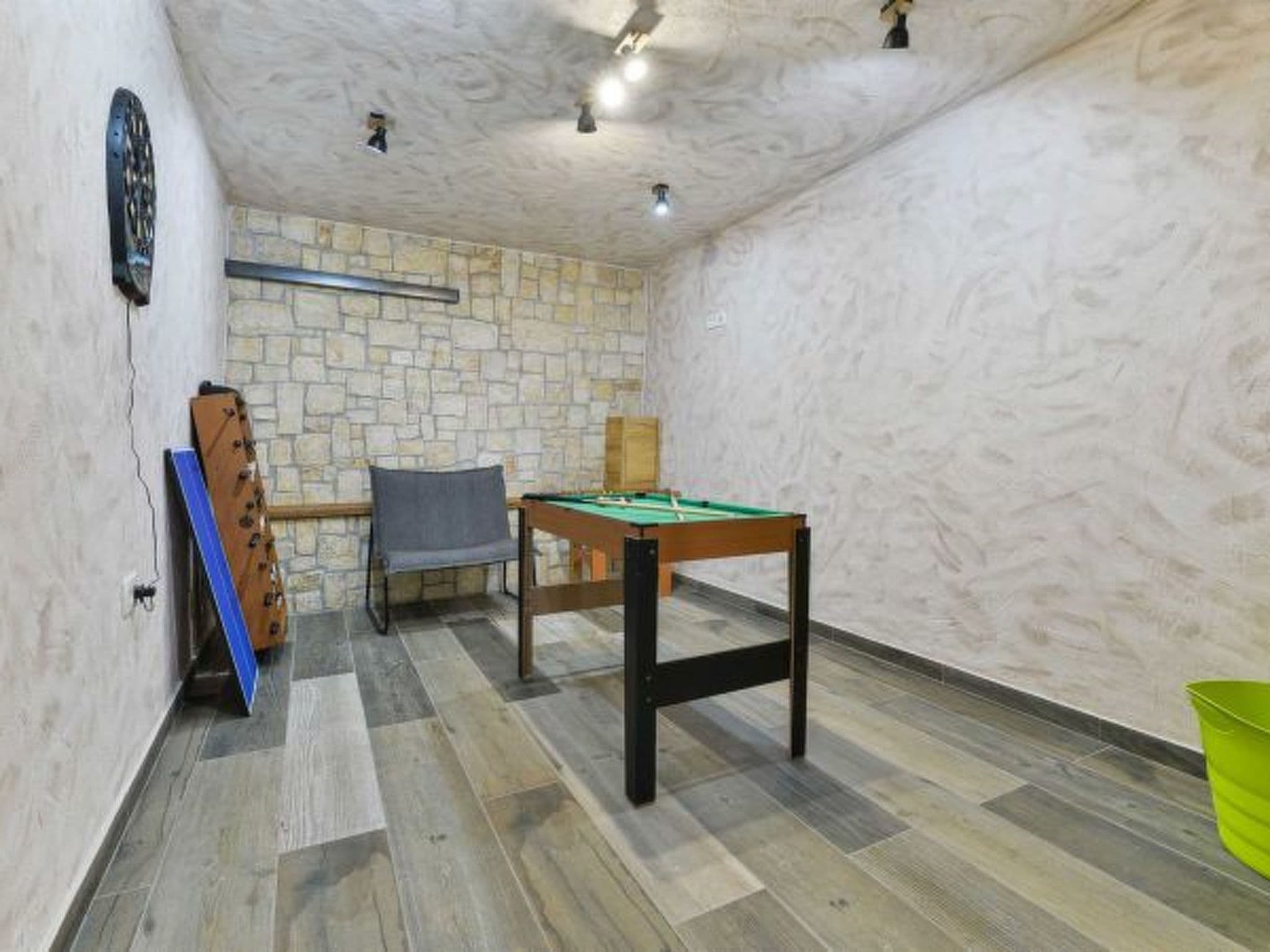 Gallery Image 9