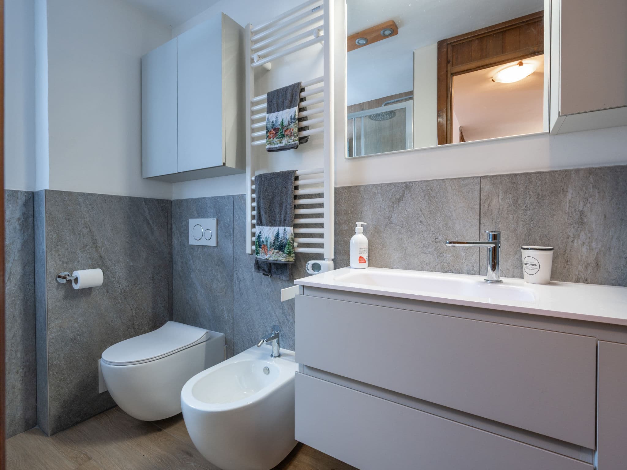 Bathroom / Wellness