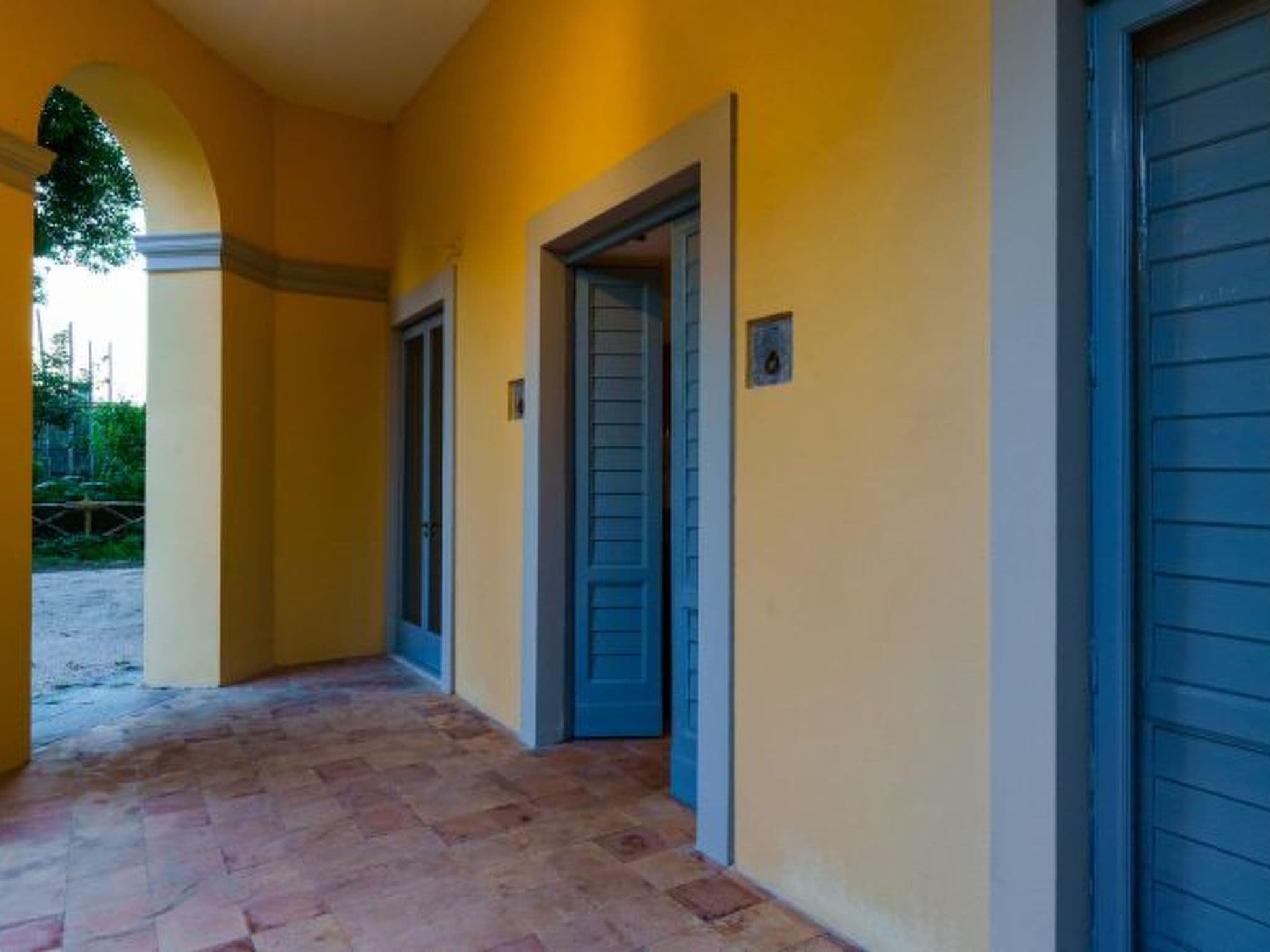Gallery Image 13