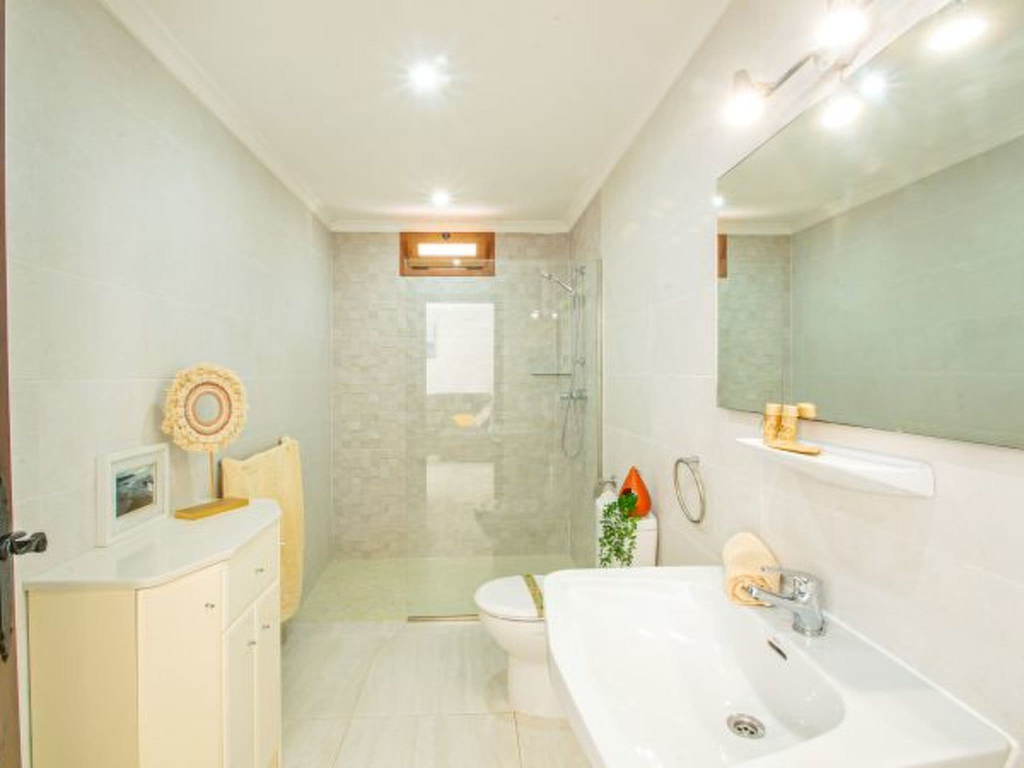 Gallery Image 39