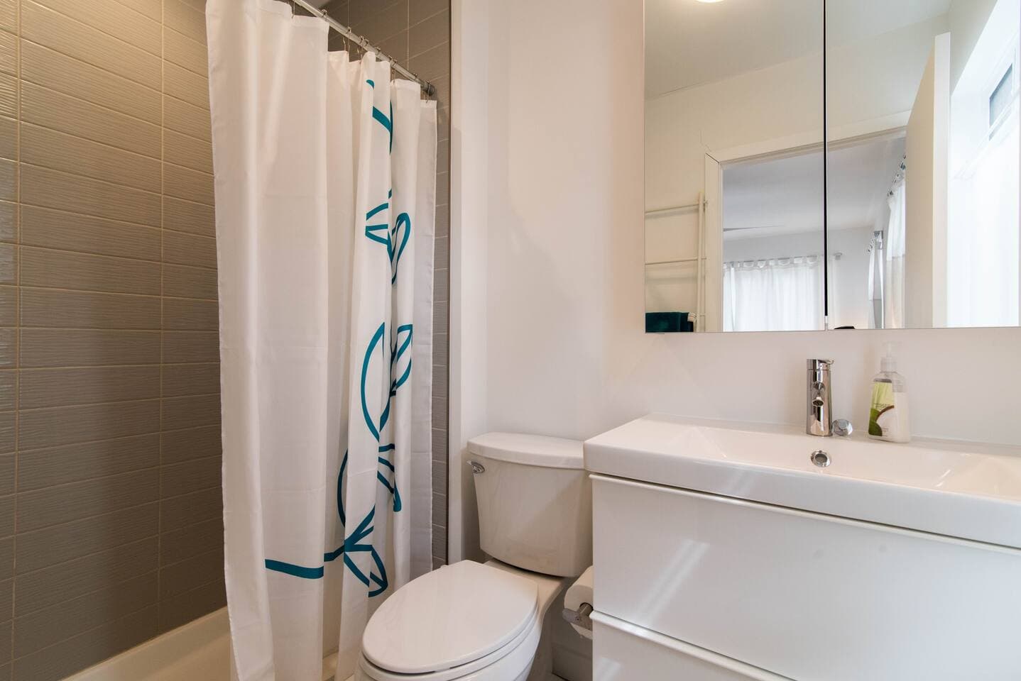 1 of 5 bathrooms