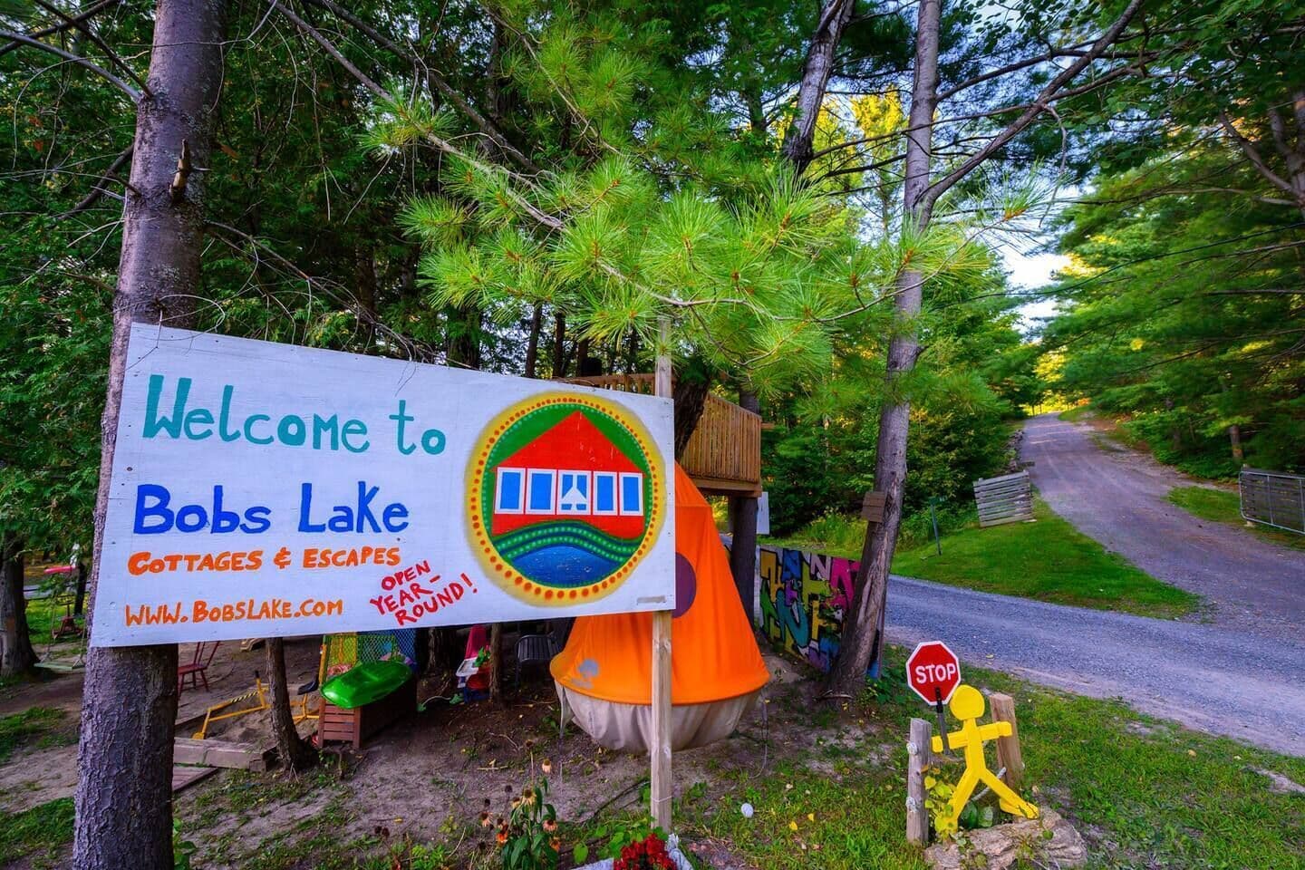 Bobs Lake Sign