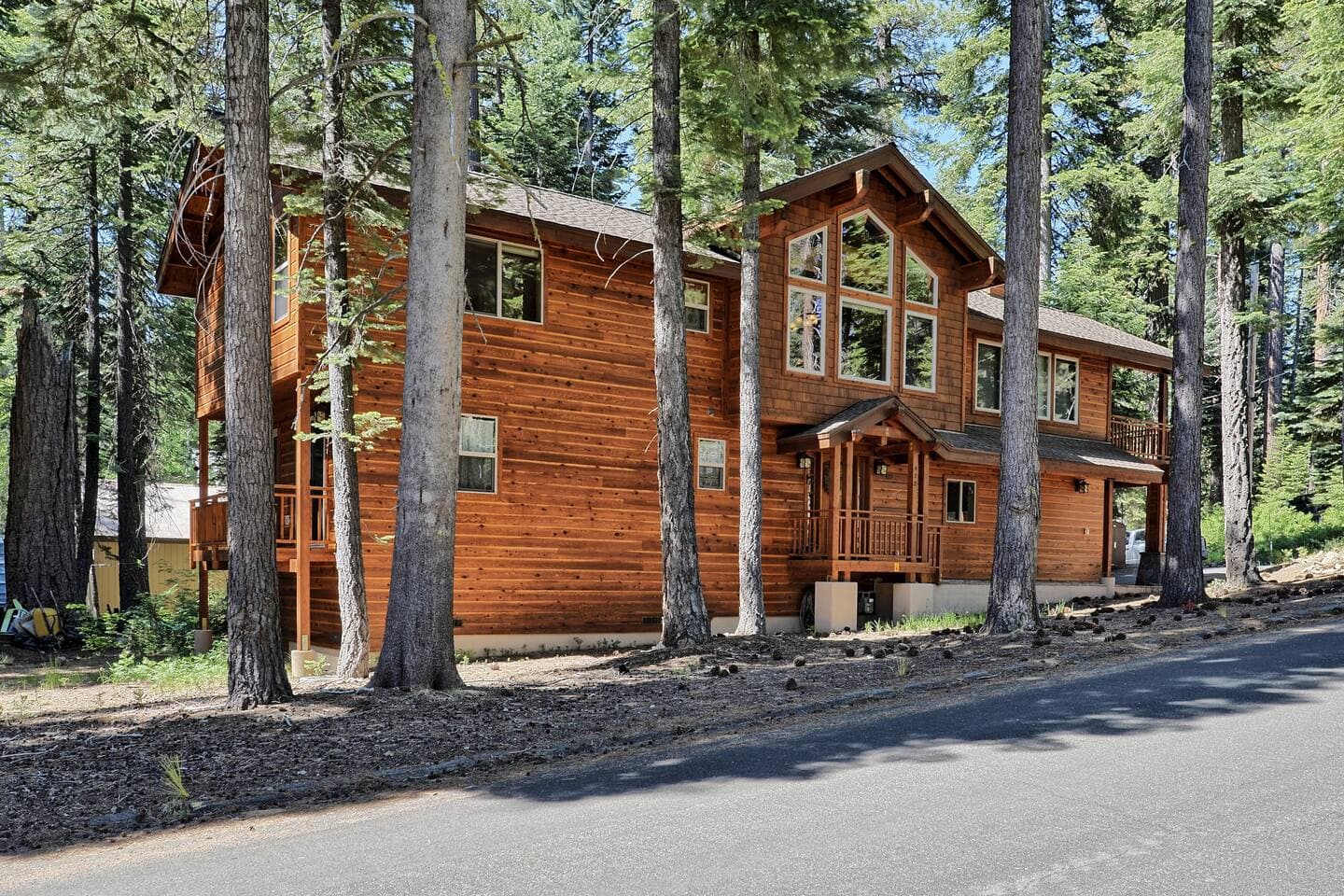 This gorgeous cabin nestled in the pines has over 2000 square feet of space and enough room to sleep up to eight people.
