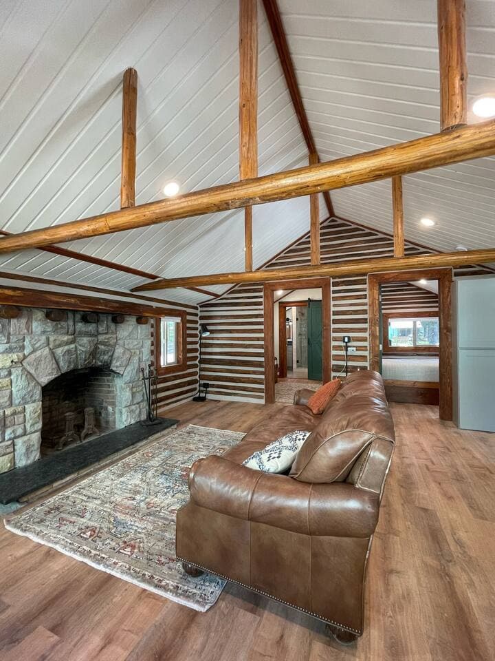 Open floor plan gives plenty of room to either move around in or gather all together.