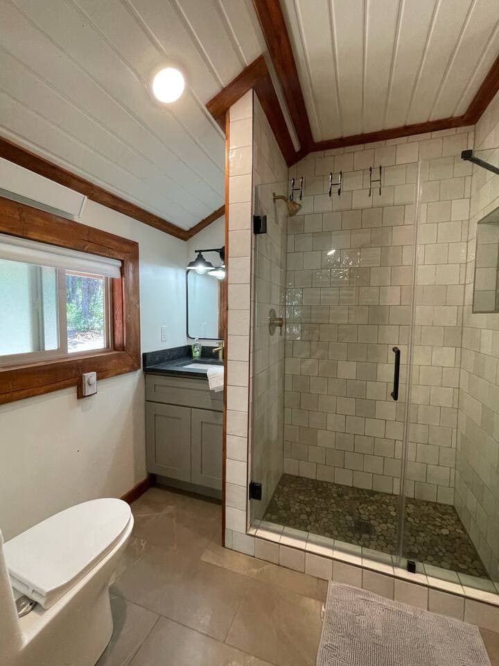 Beautiful and clean recently renovated bathroom.