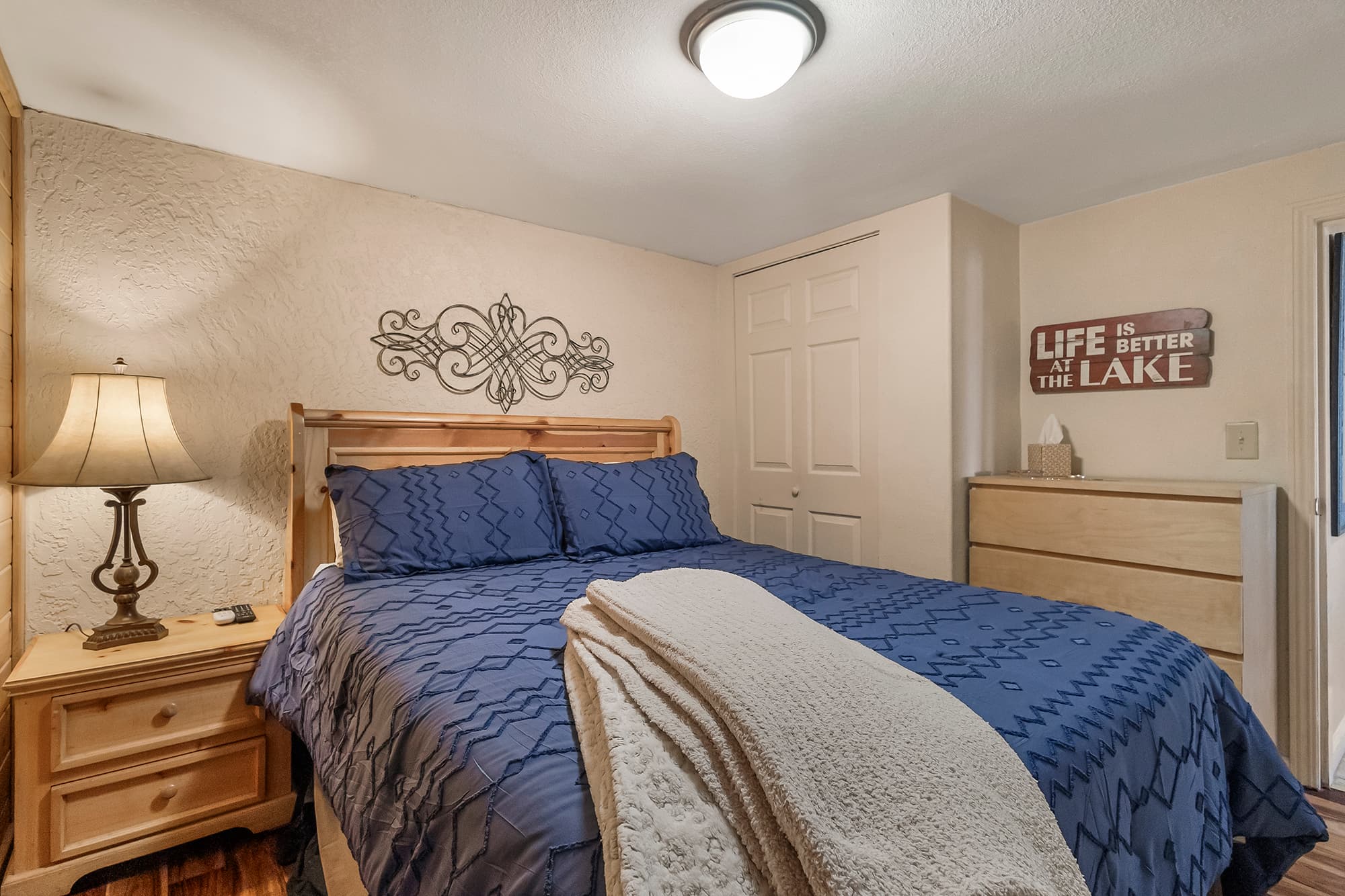 Bedroom 1 has a queen size bed.
