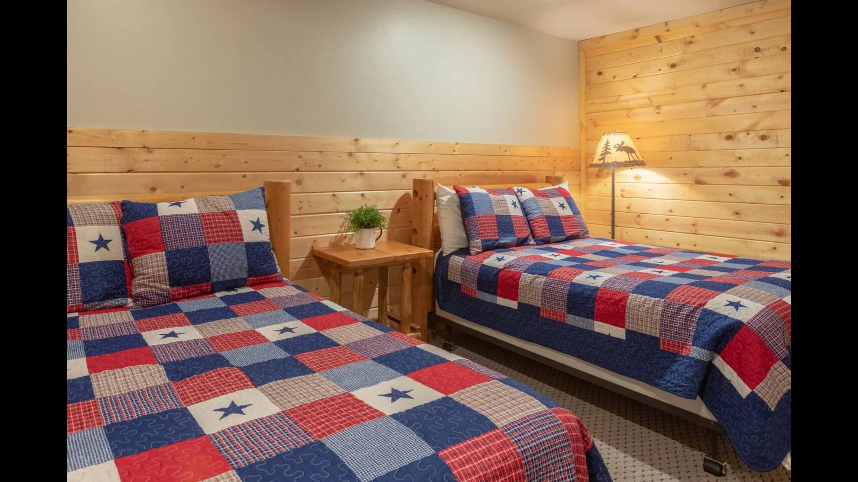 Three queen-size beds offer ample sleeping space, ideal for accommodating large families.