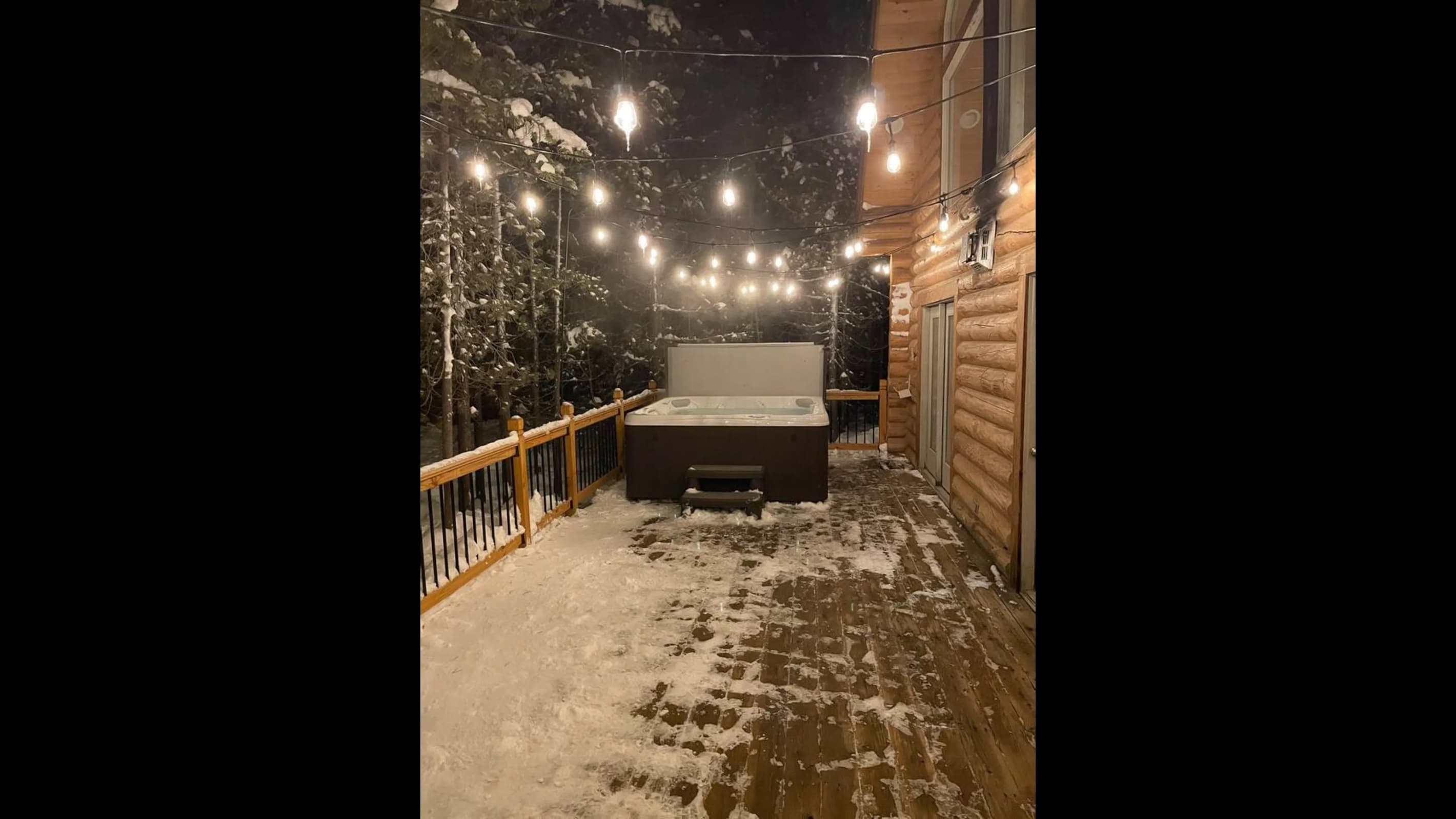 In the evenings, relax and star gaze in your private oasis hot tub under the Milky Way.