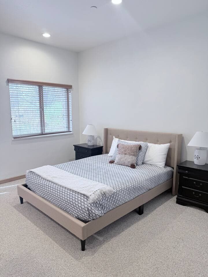 Queen Bedroom