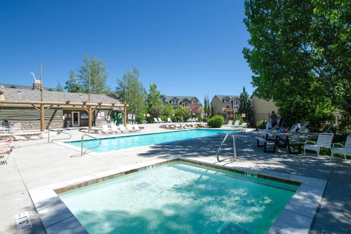 Unwind in one of two spacious community hot tubs—perfect for soaking tired muscles after a day of skiing, hiking, or biking. Surrounded by mountain views, it's the ideal spot to relax and recharge year-round.
