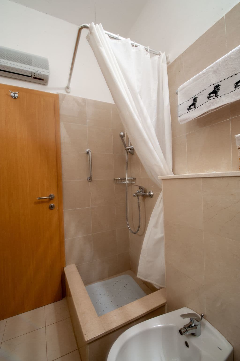 Gallery Image 20